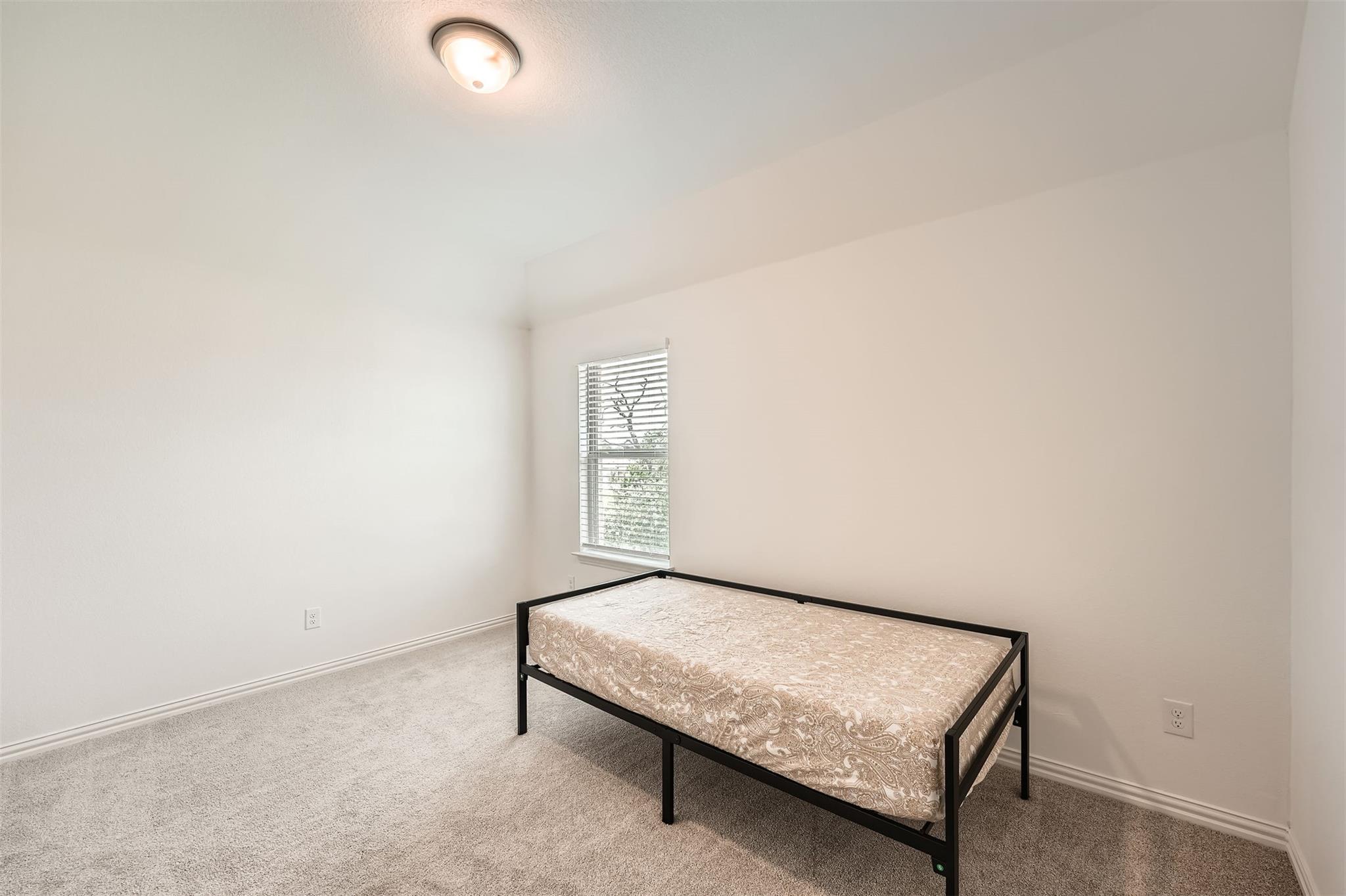 2405 Wooded Run Trl Property Photo 27