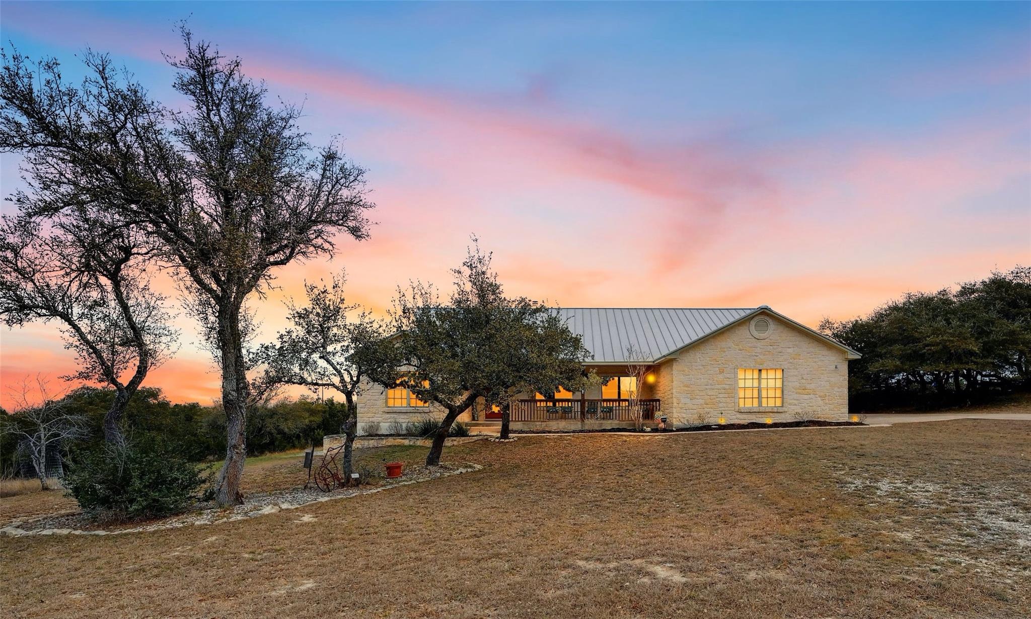1370 Sunset Vw Property Photo