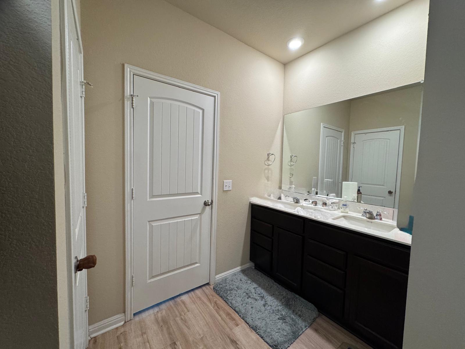 113 Queen Anne Dr Property Photo 13