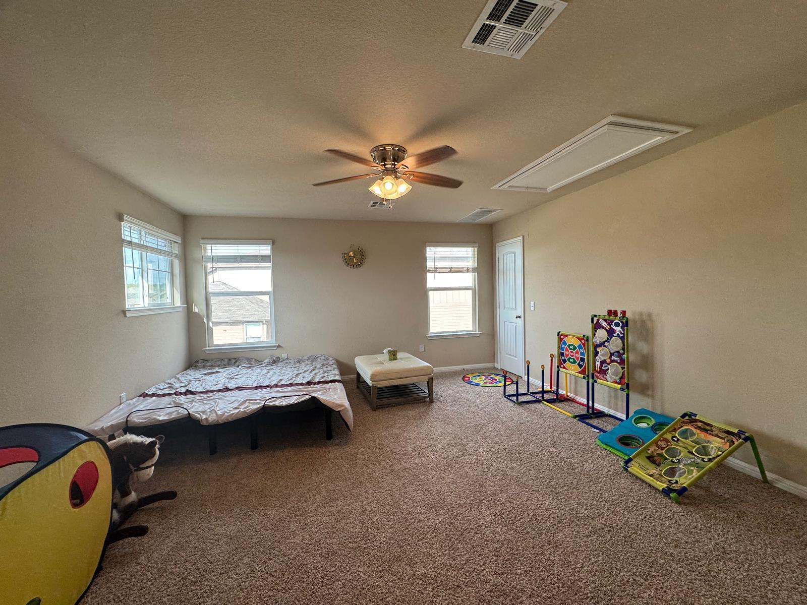 113 Queen Anne Dr Property Photo 21
