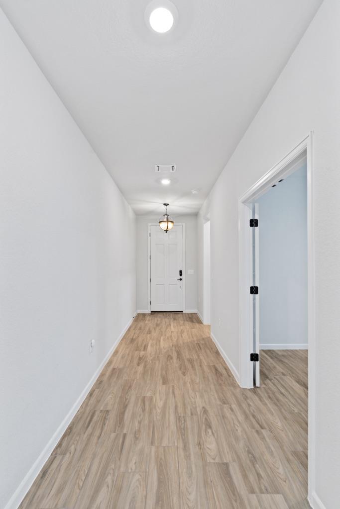 8316 Looksee Ln Property Photo 4