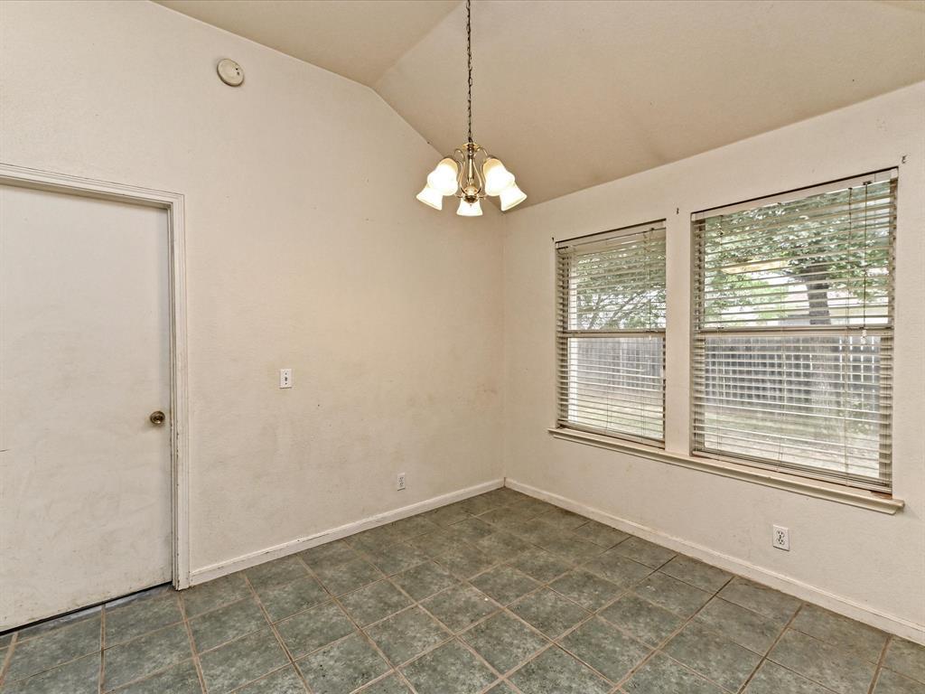 14700 Menifee St Property Photo 4
