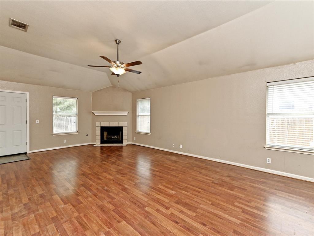 14700 Menifee St Property Photo 9