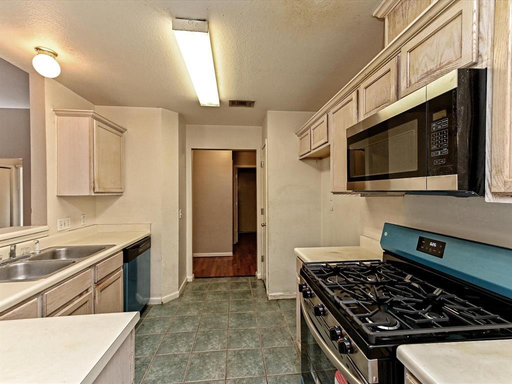 14700 Menifee St Property Photo 10