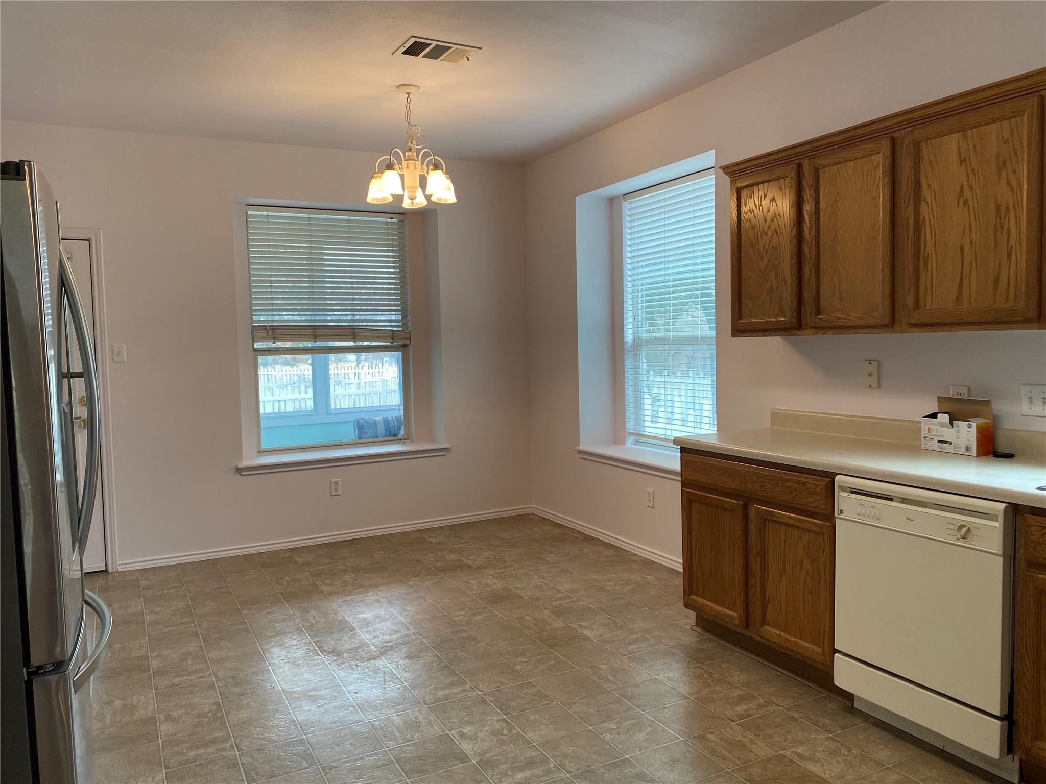 1850 Logan Dr Property Photo 5
