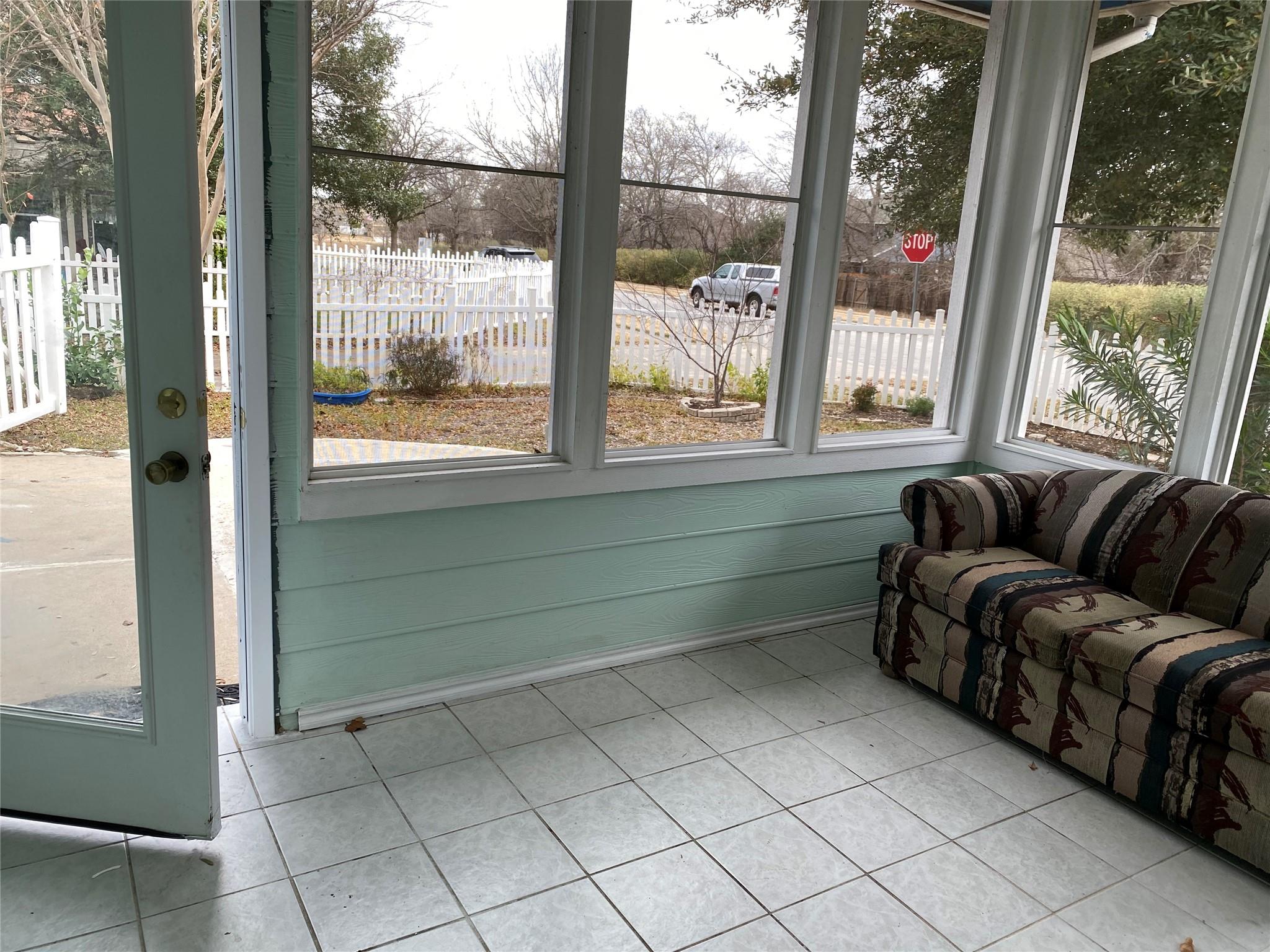 1850 Logan Dr Property Photo 18