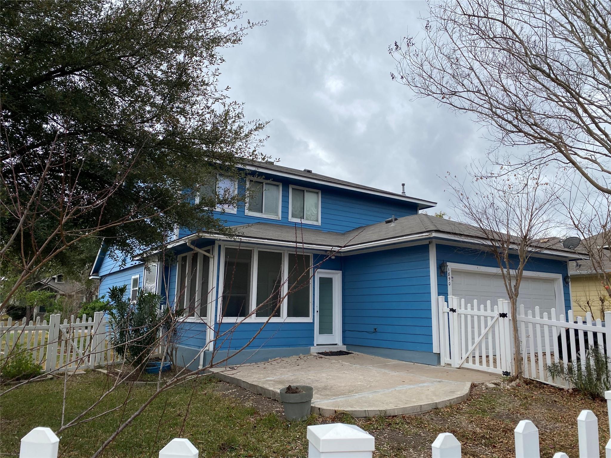 1850 Logan Dr Property Photo 20