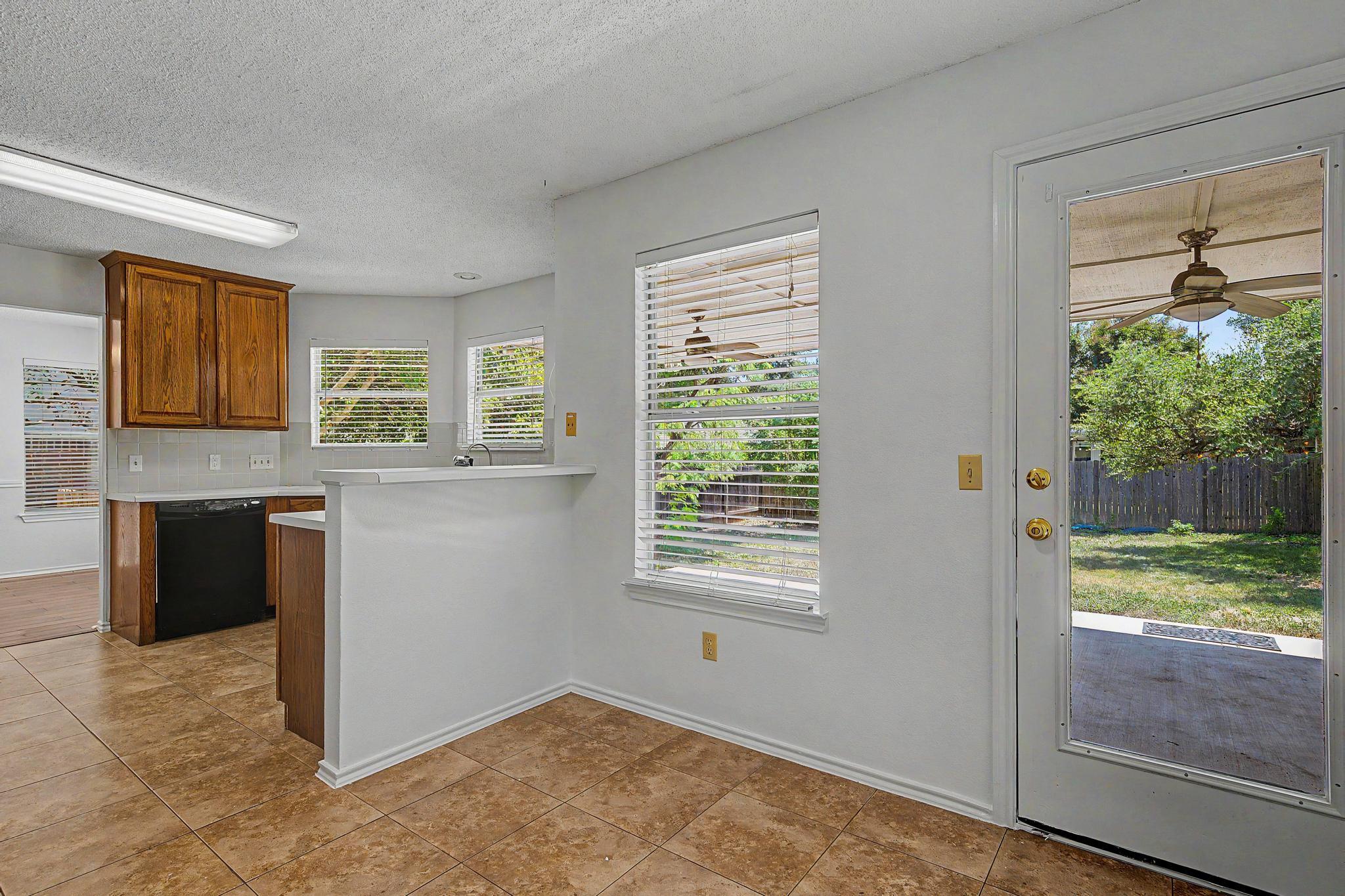 6401 Sam Maverick Pass Property Photo 17