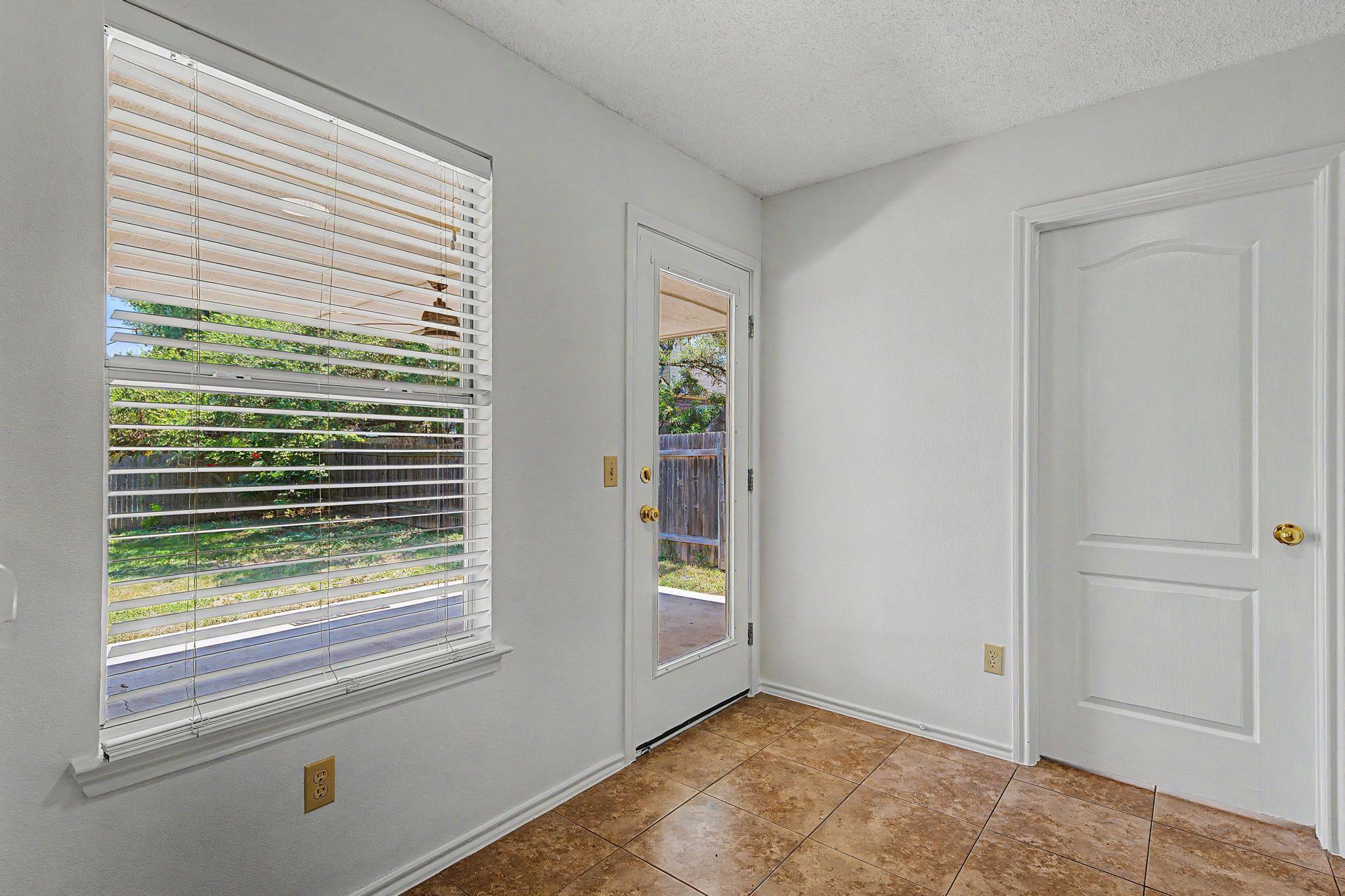 6401 Sam Maverick Pass Property Photo 18