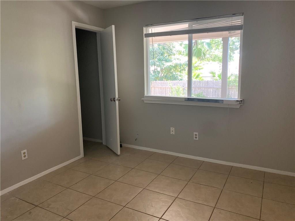 11915 Rosethorn Dr Property Photo 9