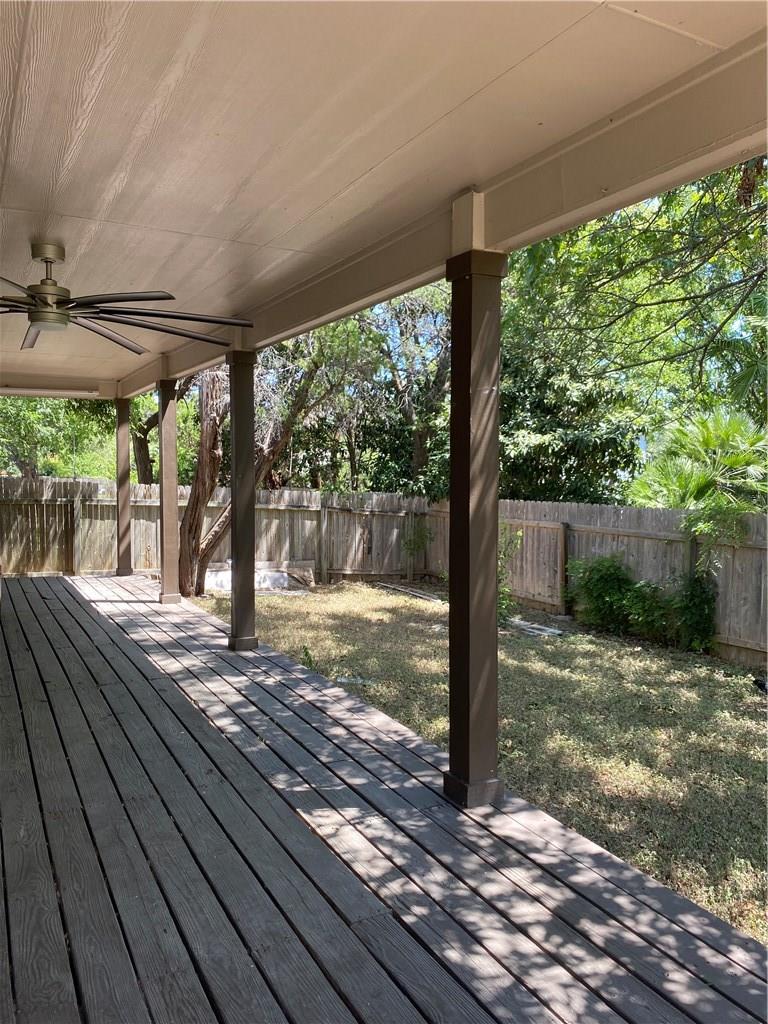 11915 Rosethorn Dr Property Photo 17