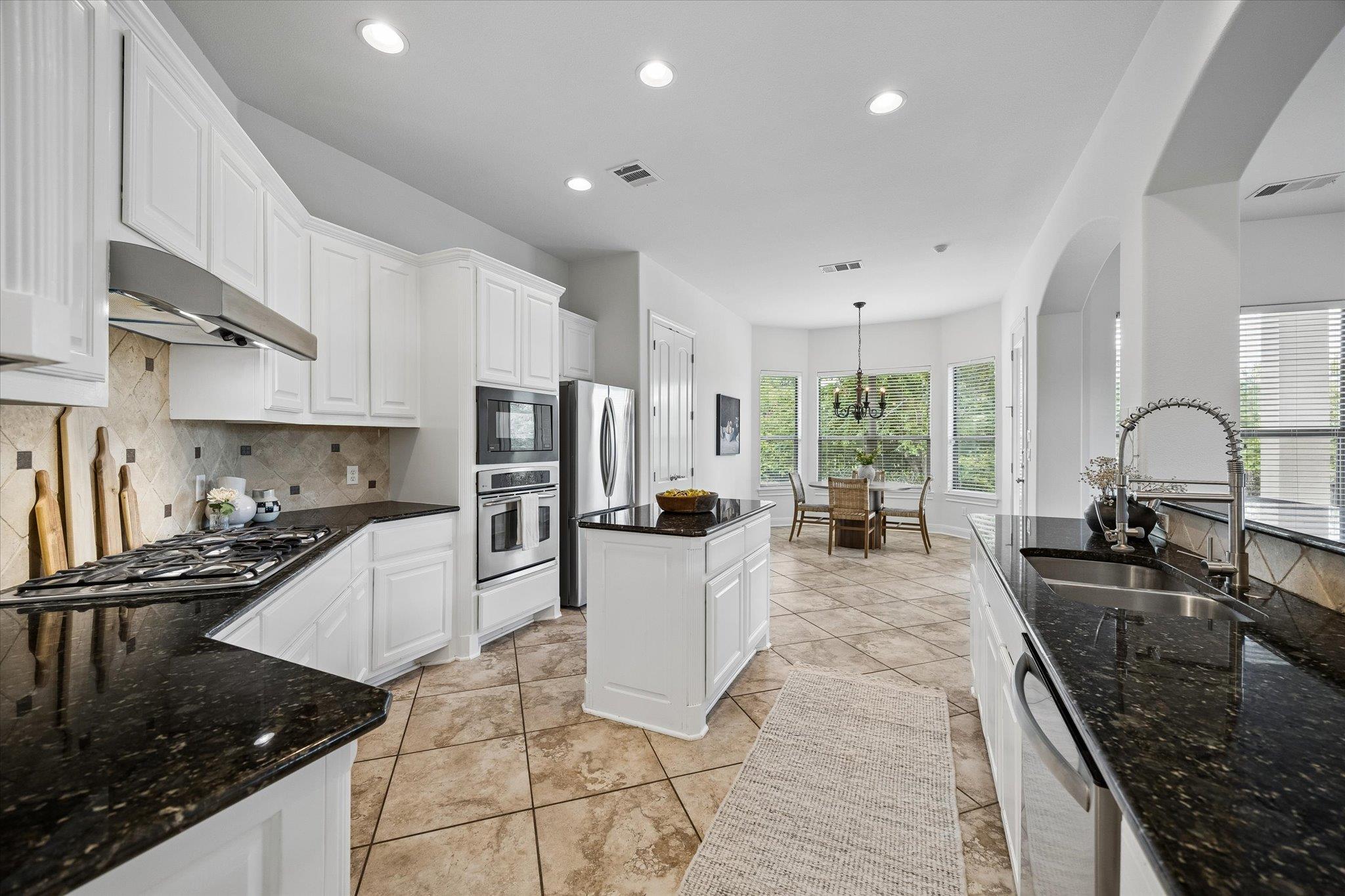 11600 Hunters Green Trl Property Photo 6