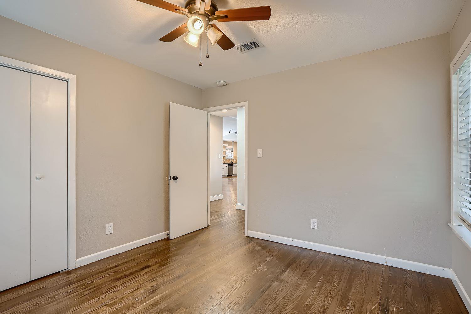 210 College St Property Photo 21