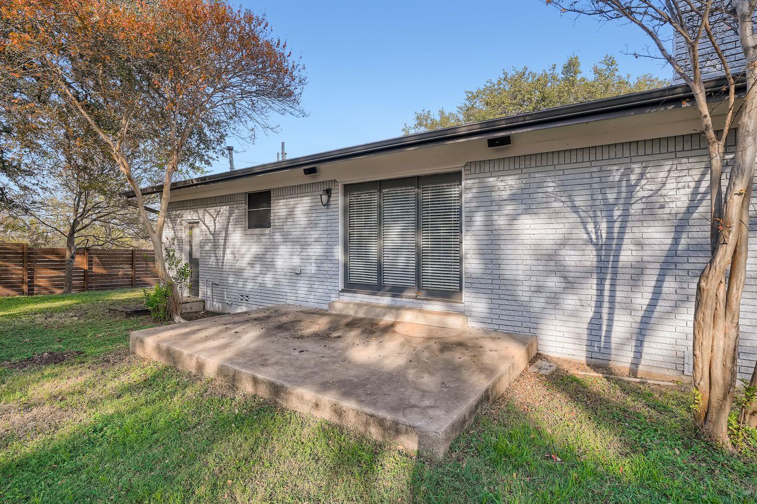 210 College St Property Photo 24