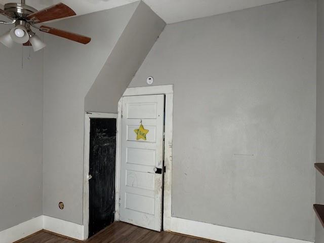 517 Giddings St Property Photo 19