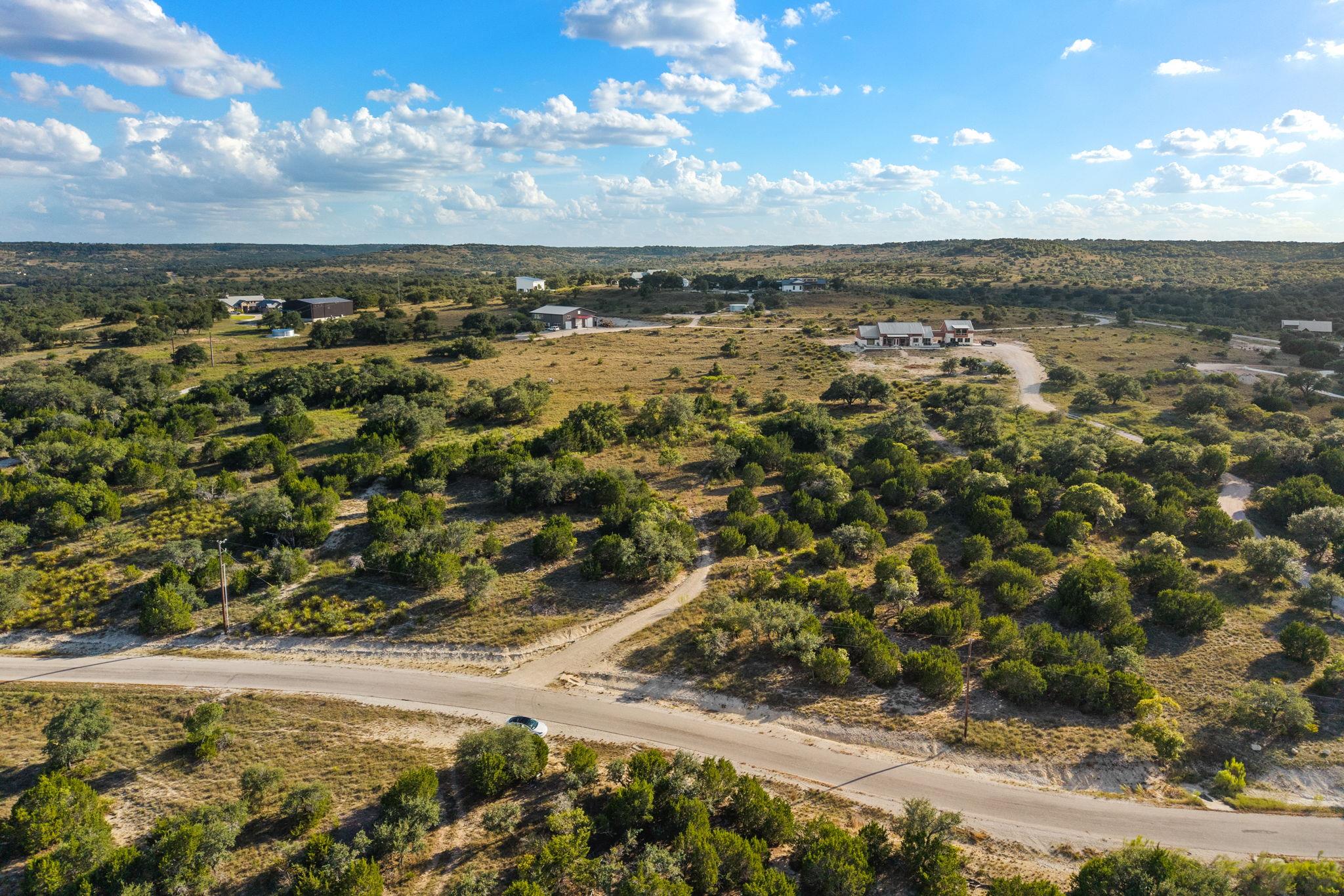 1051 Lipan Apache Run Property Photo 3