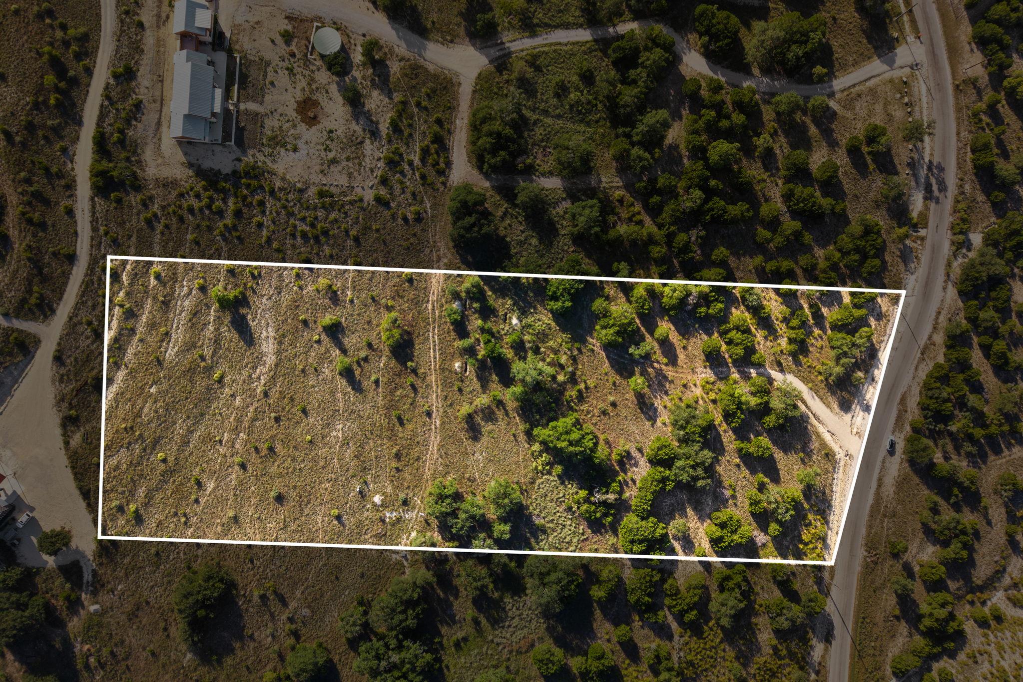 1051 Lipan Apache Run Property Photo 7