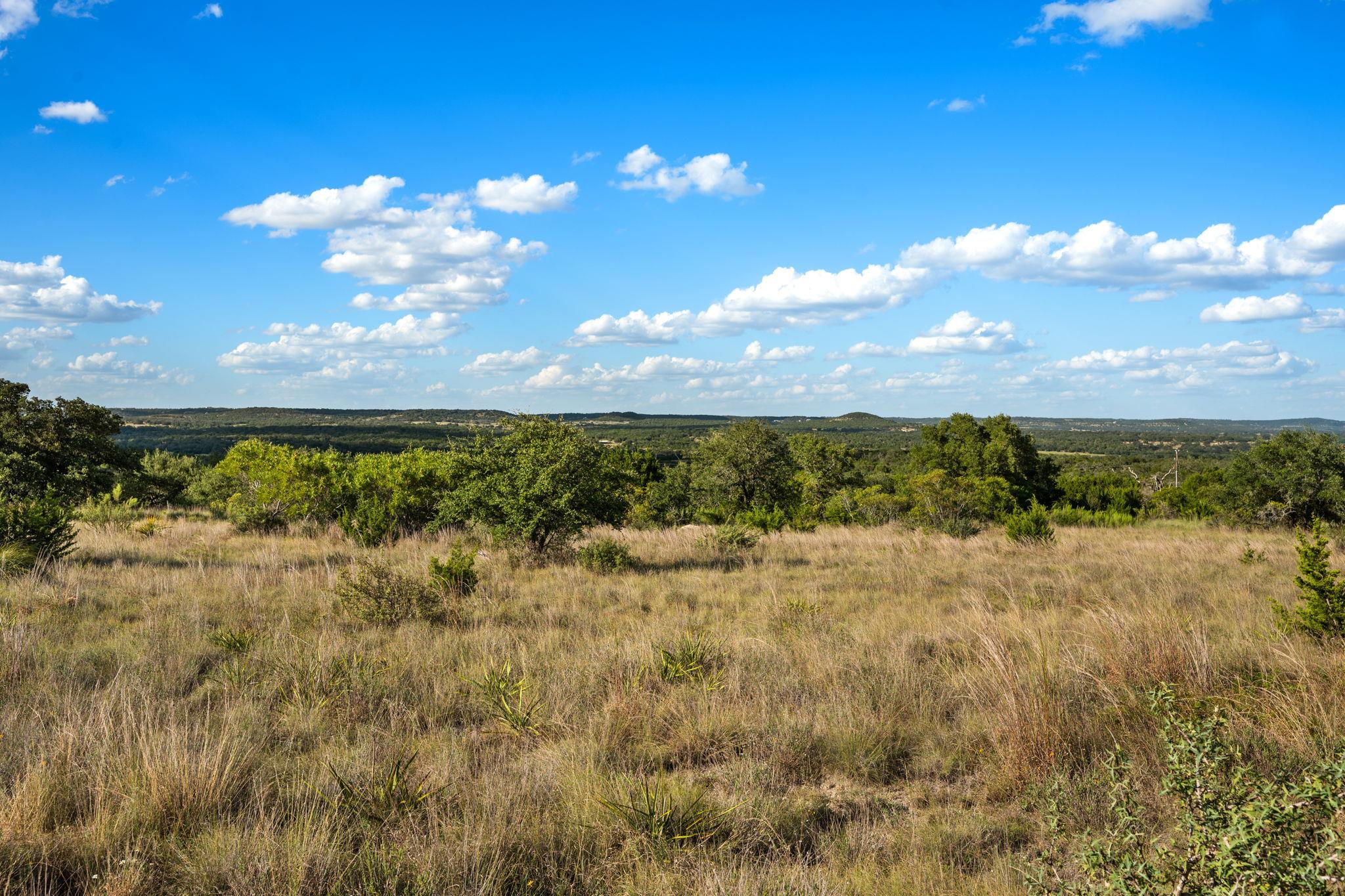 1051 Lipan Apache Run Property Photo 30