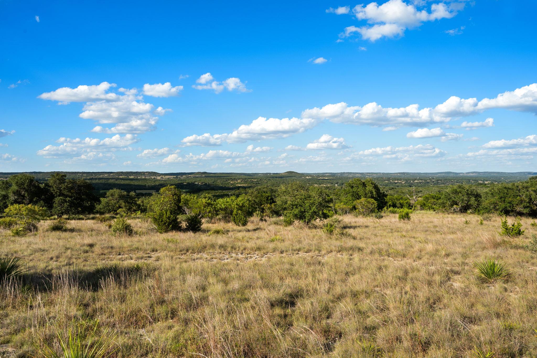 1051 Lipan Apache Run Property Photo 31