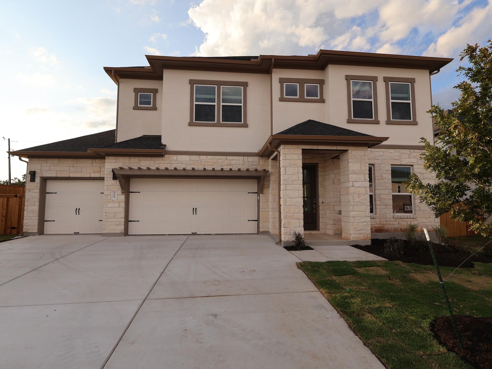 4009 Waxahachie Rd Property Photo 1
