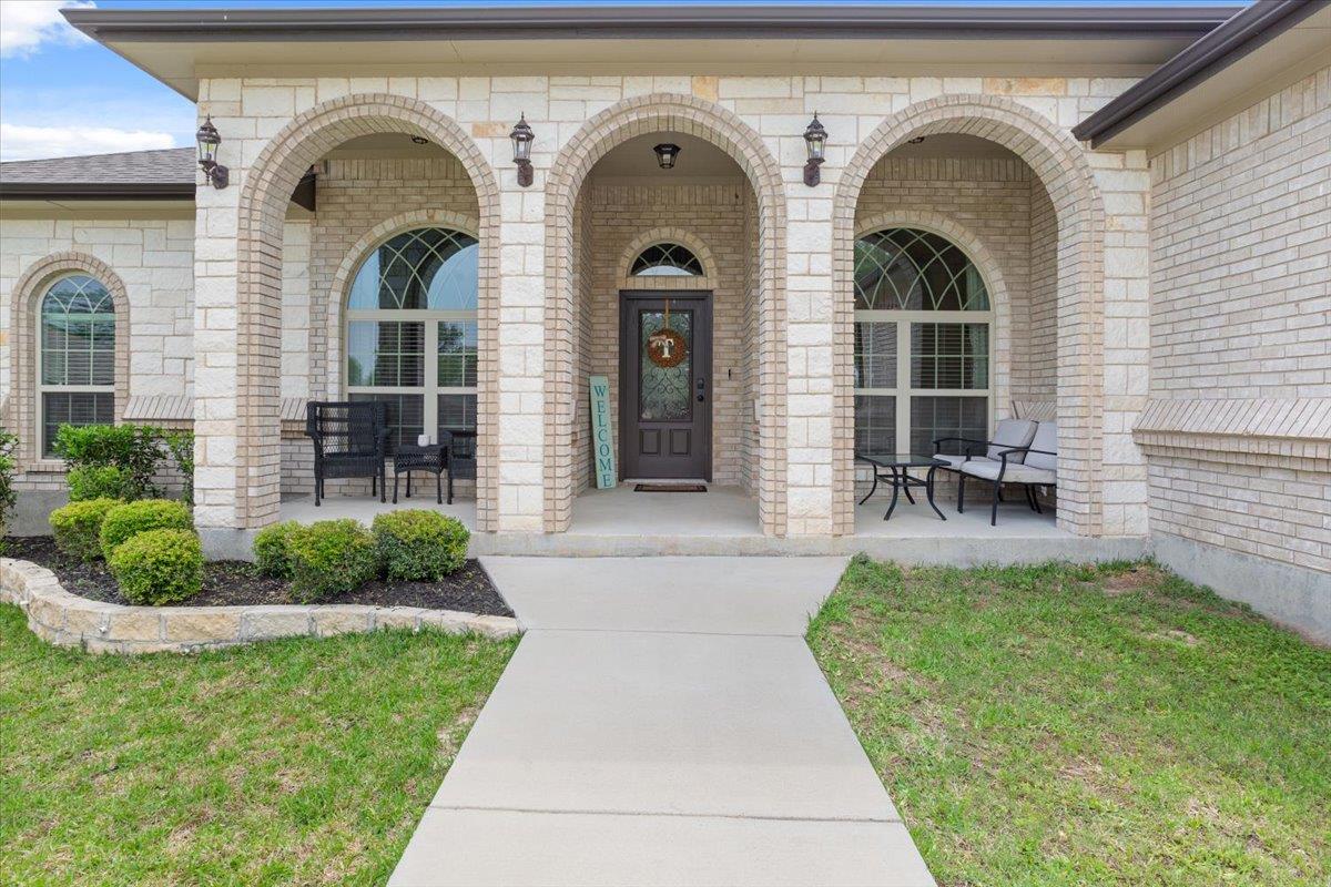 8302 Ginny Ln Property Photo 4