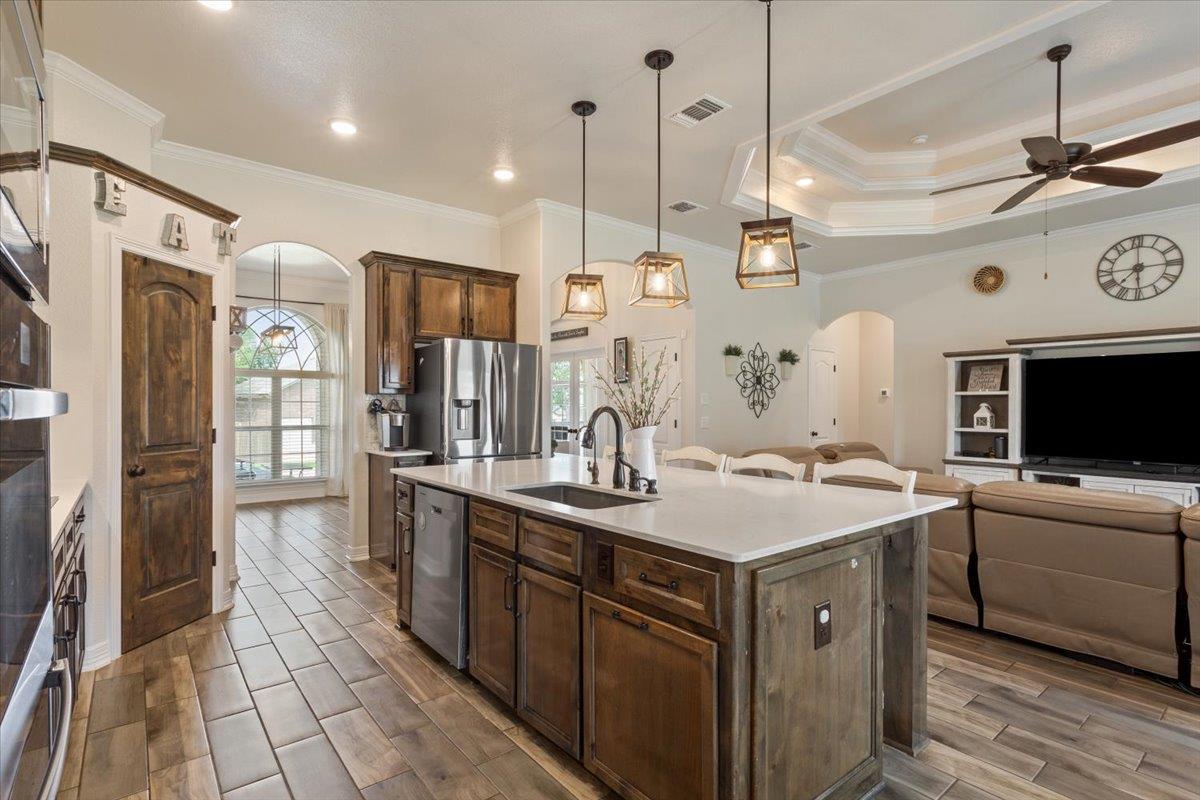 8302 Ginny Ln Property Photo 13