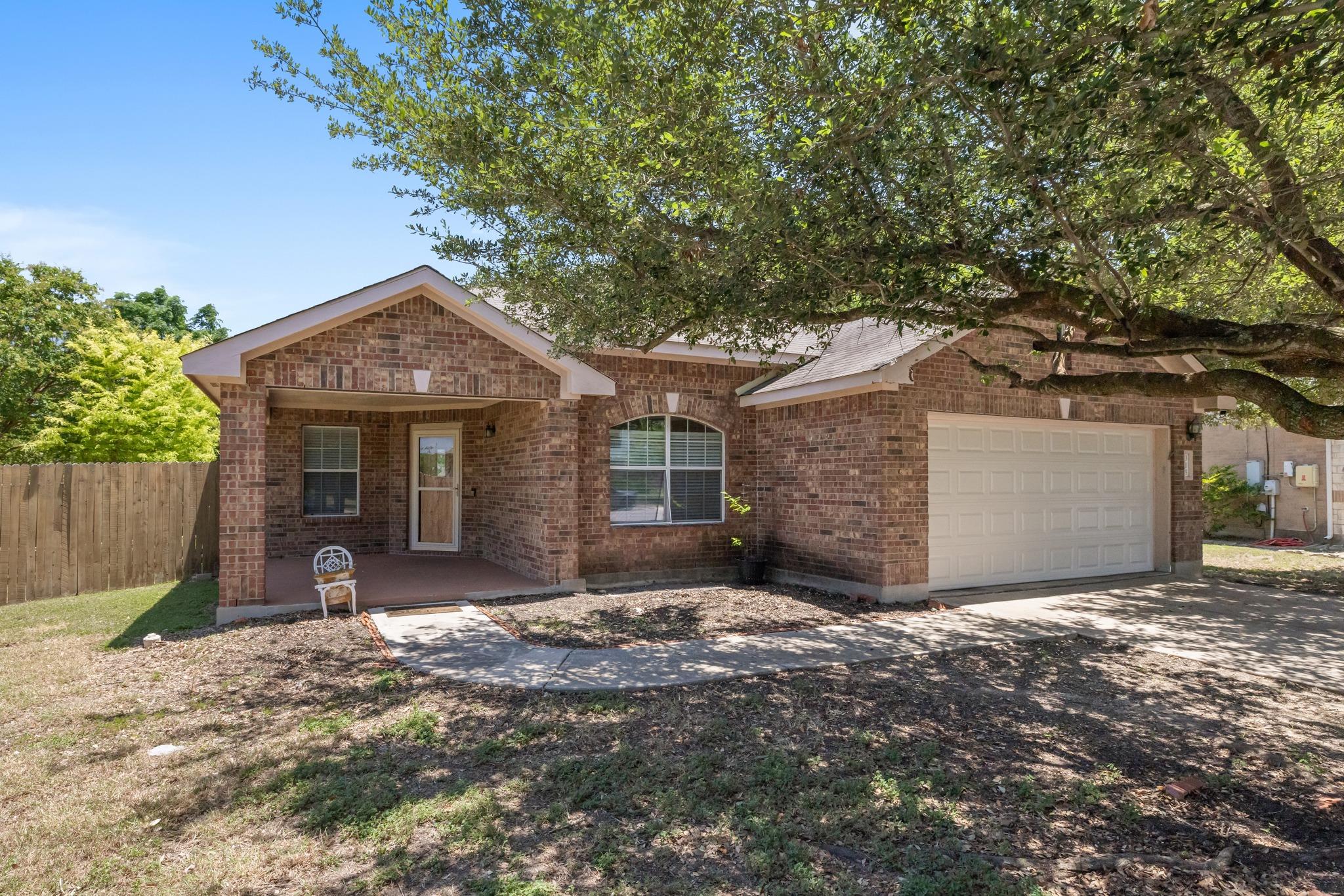 315 Waterlily Way Property Photo 3