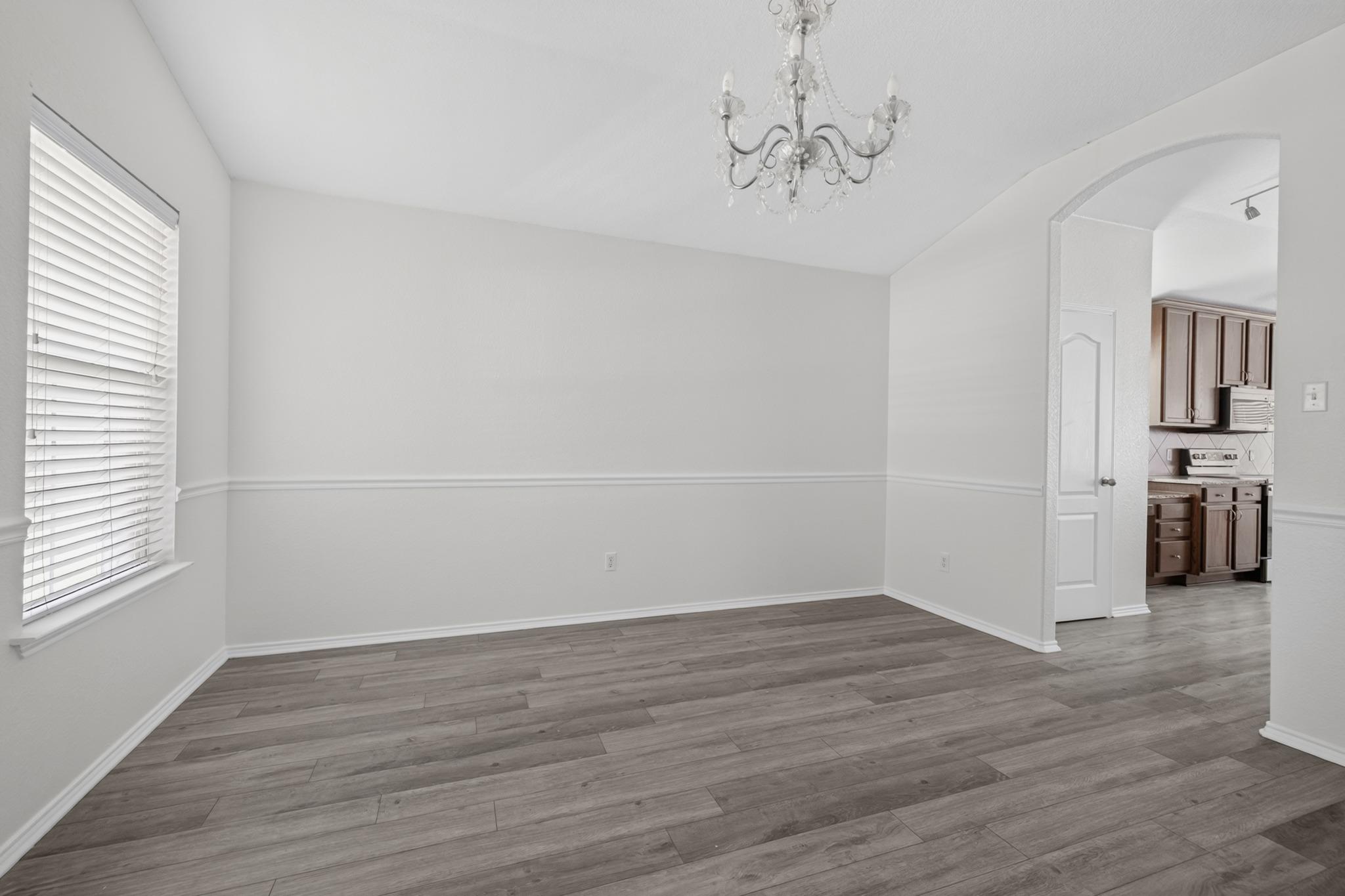 315 Waterlily Way Property Photo 8