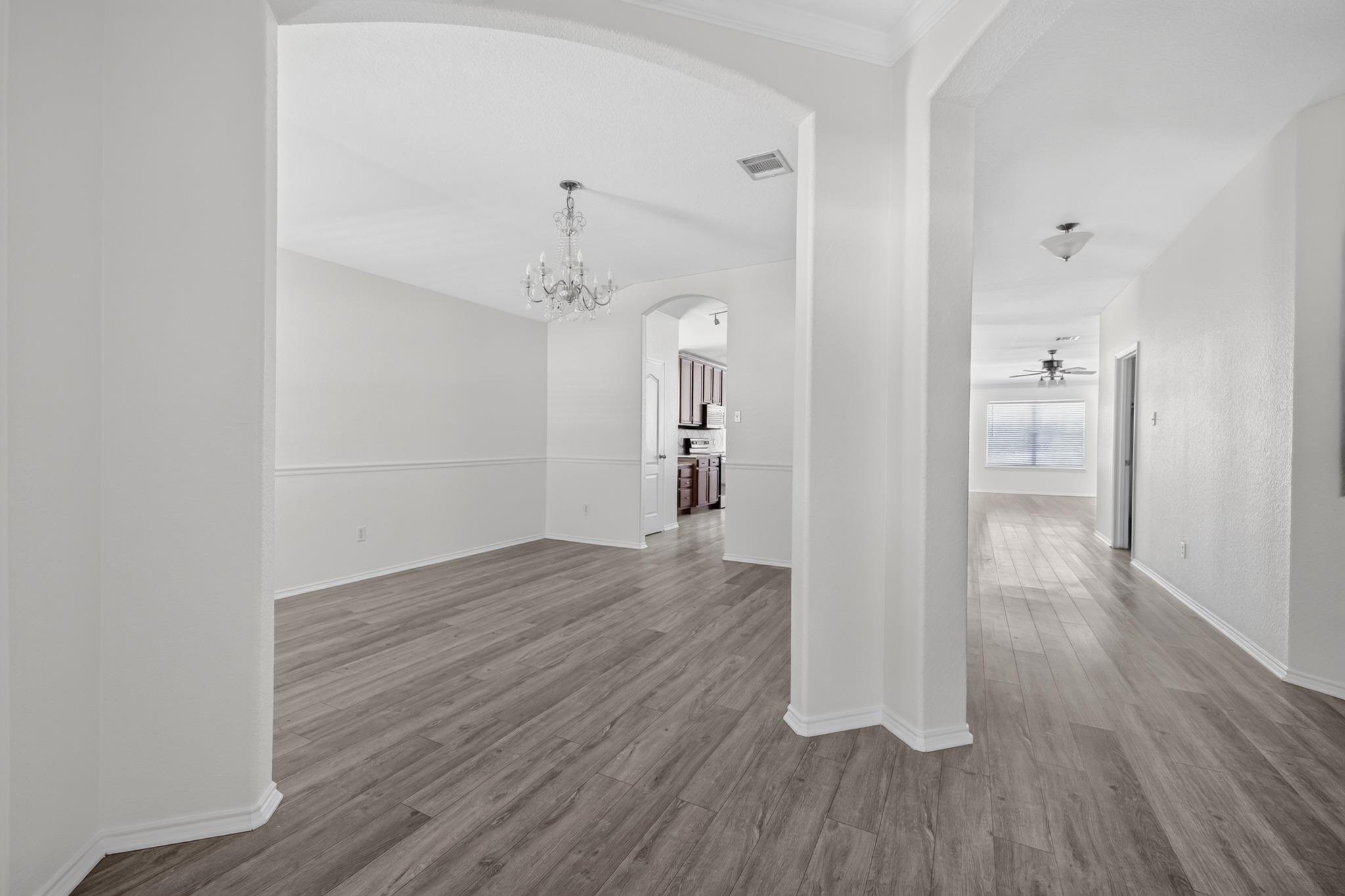 315 Waterlily Way Property Photo 9
