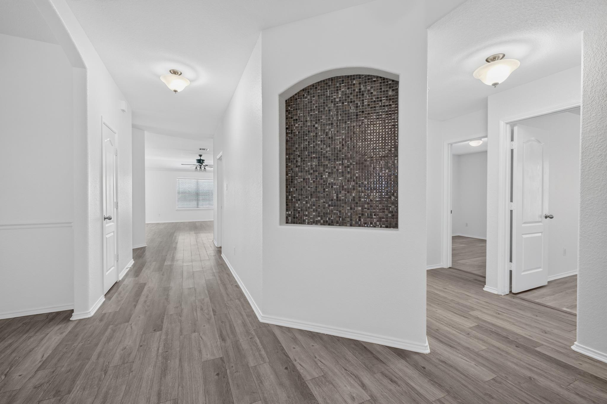 315 Waterlily Way Property Photo 10