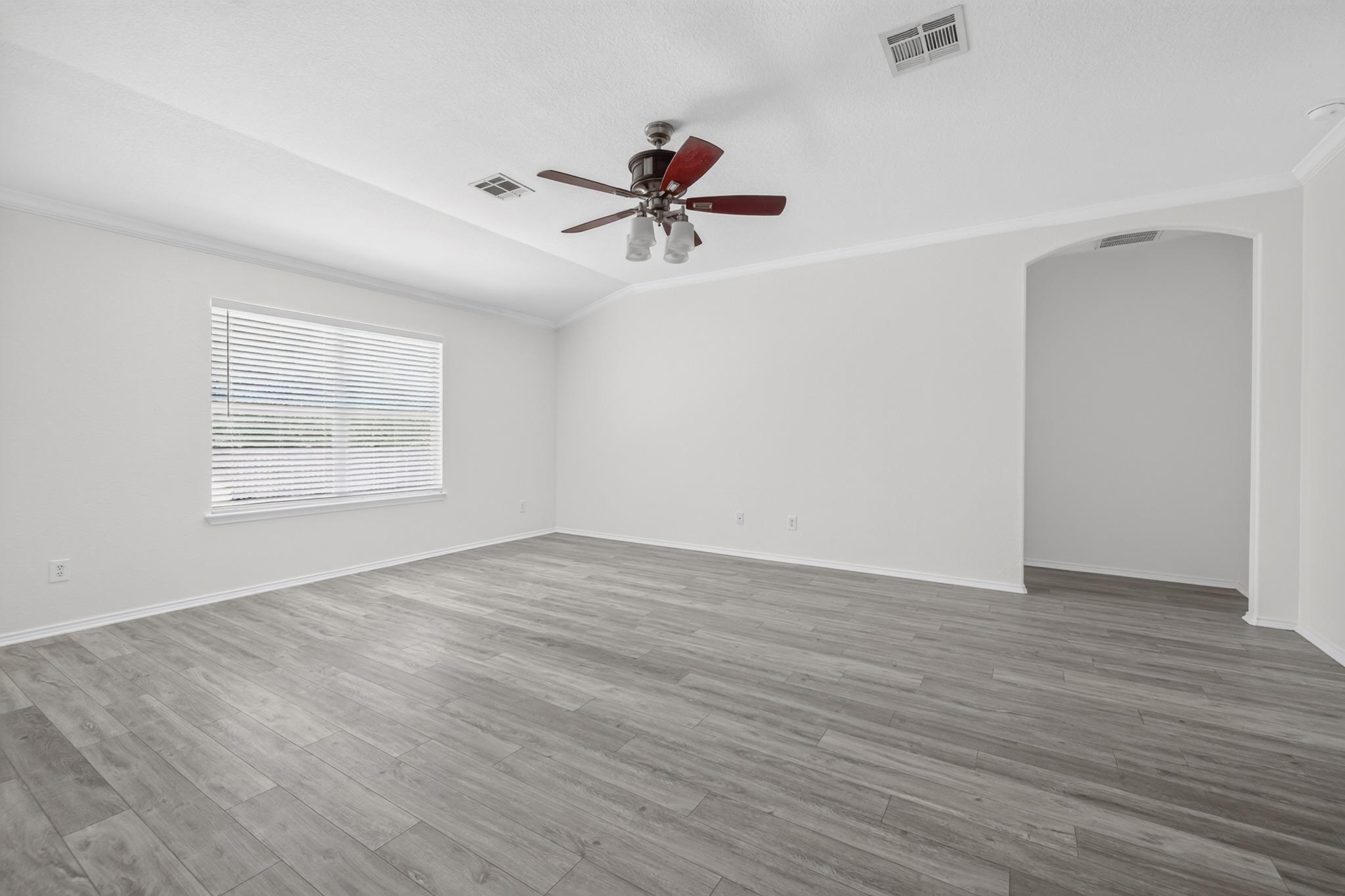315 Waterlily Way Property Photo 13