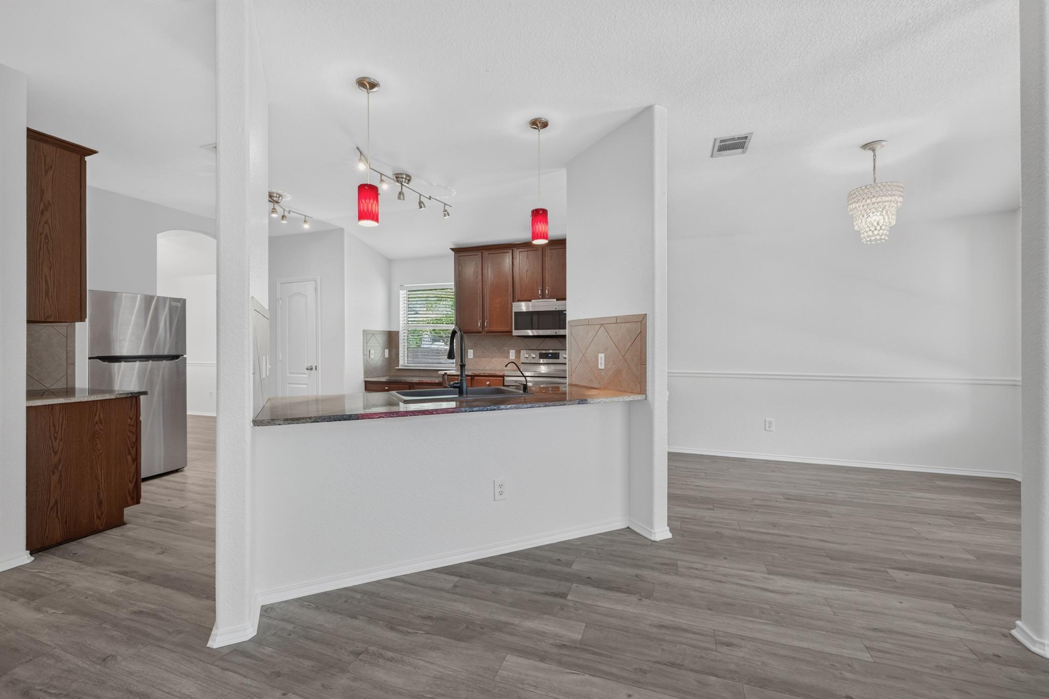 315 Waterlily Way Property Photo 17