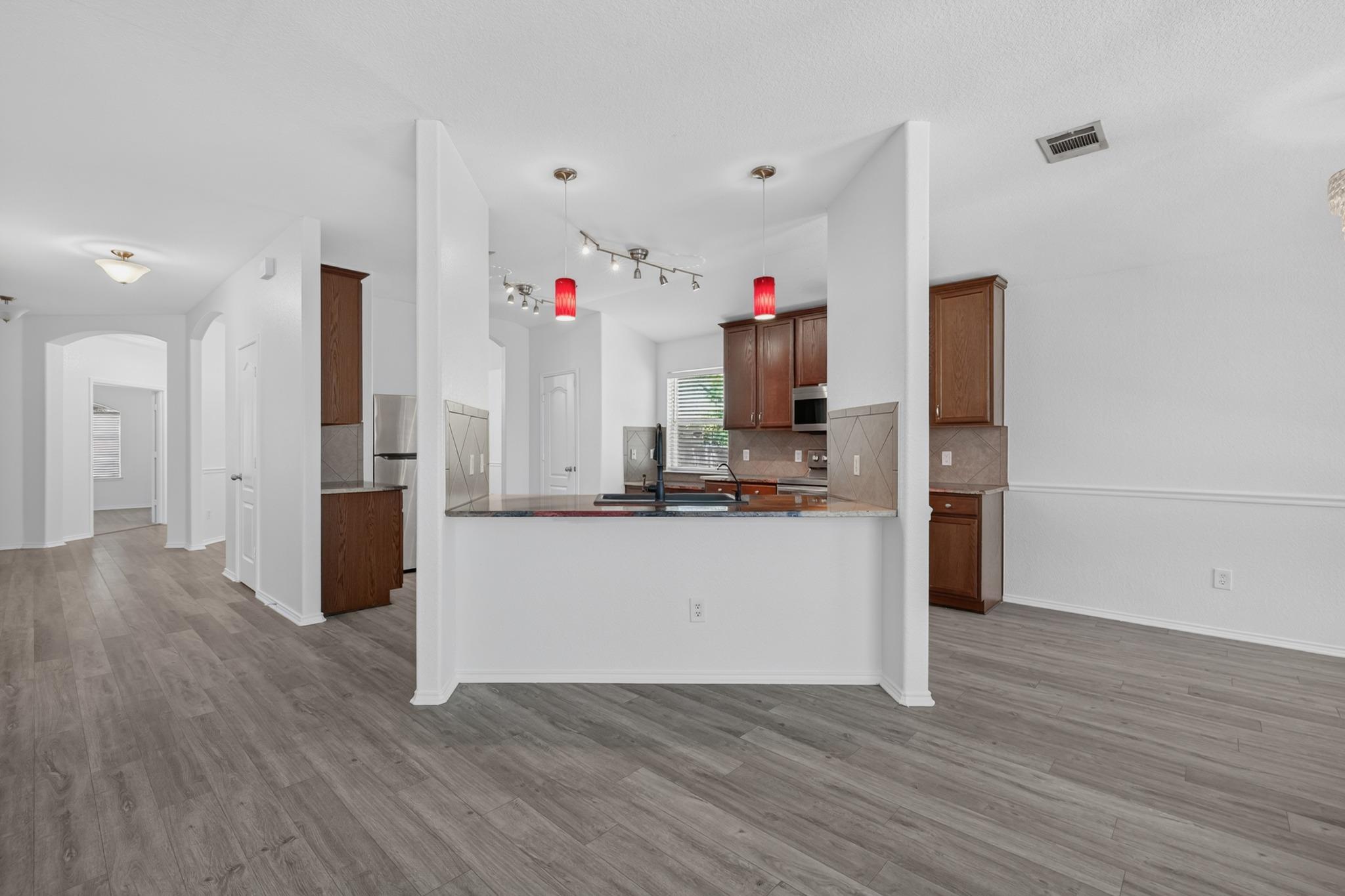 315 Waterlily Way Property Photo 18