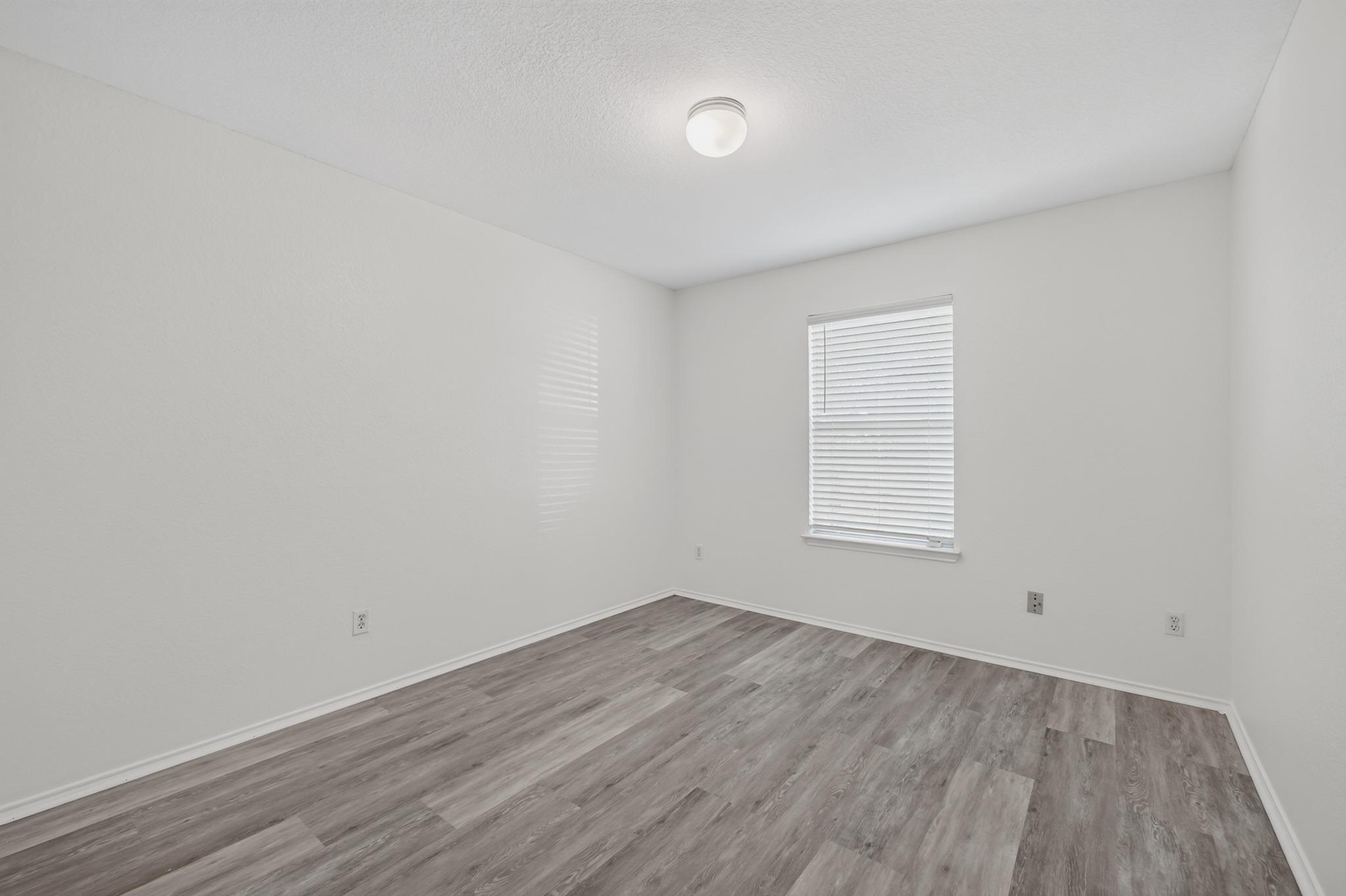 315 Waterlily Way Property Photo 22