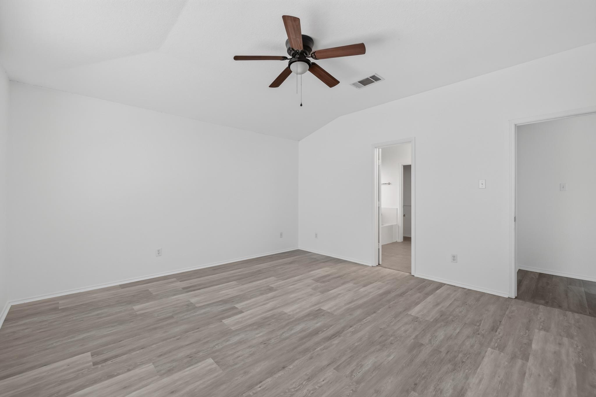 315 Waterlily Way Property Photo 23