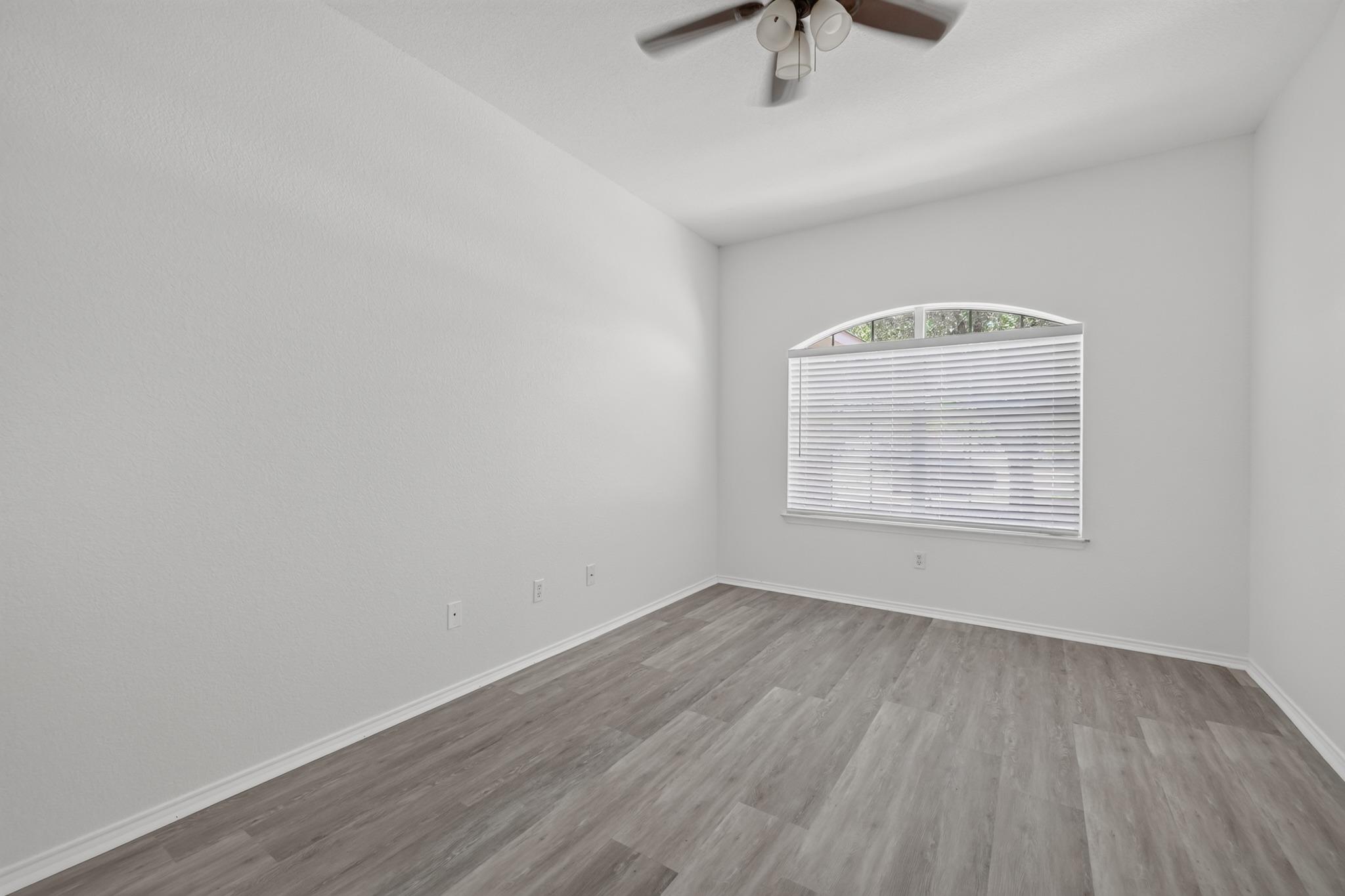 315 Waterlily Way Property Photo 24