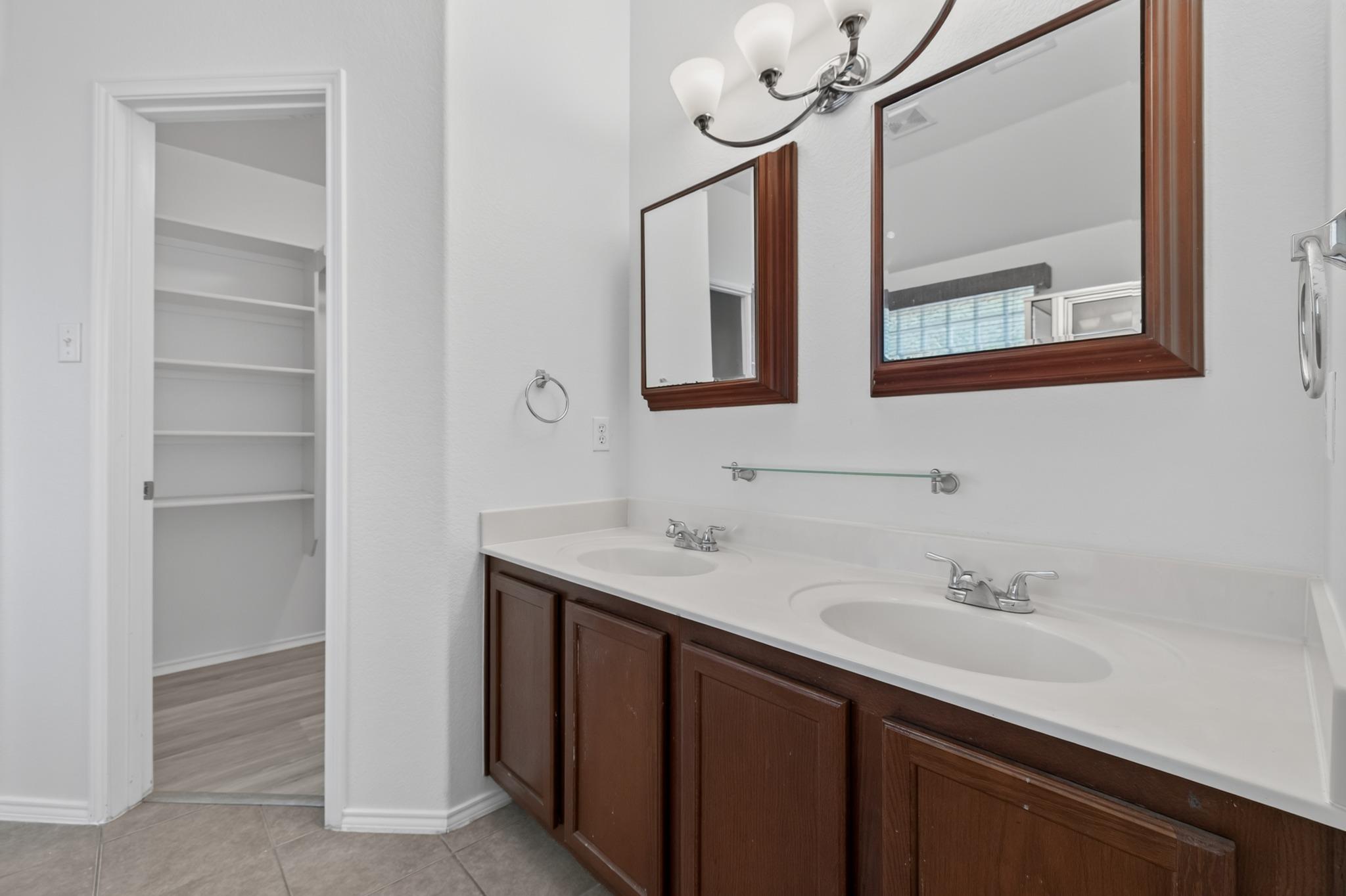 315 Waterlily Way Property Photo 25