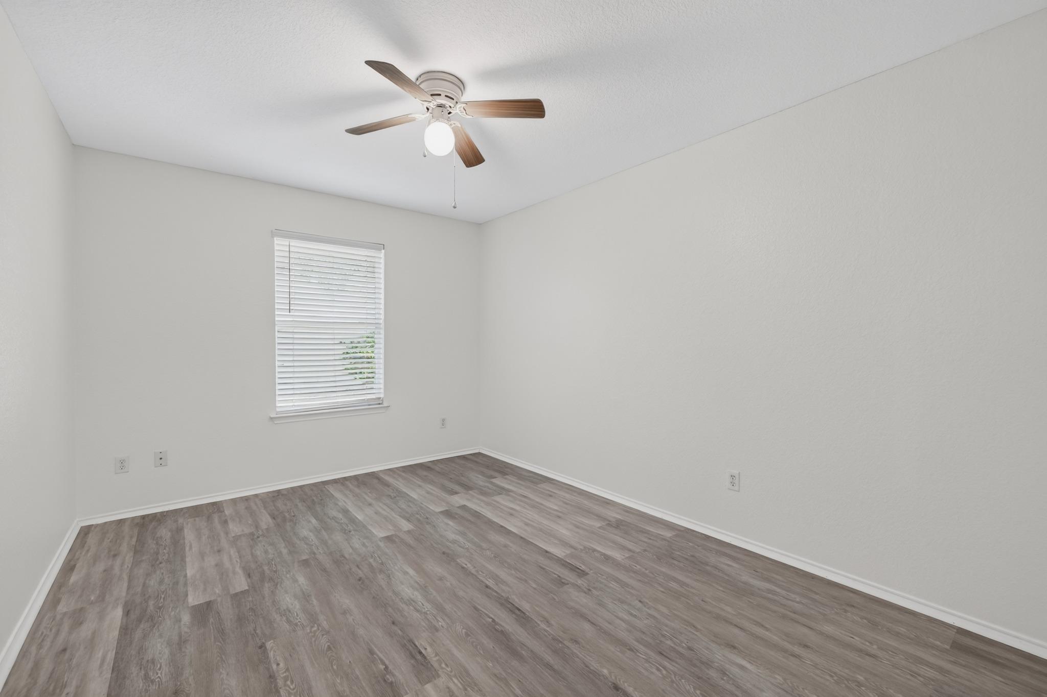 315 Waterlily Way Property Photo 28