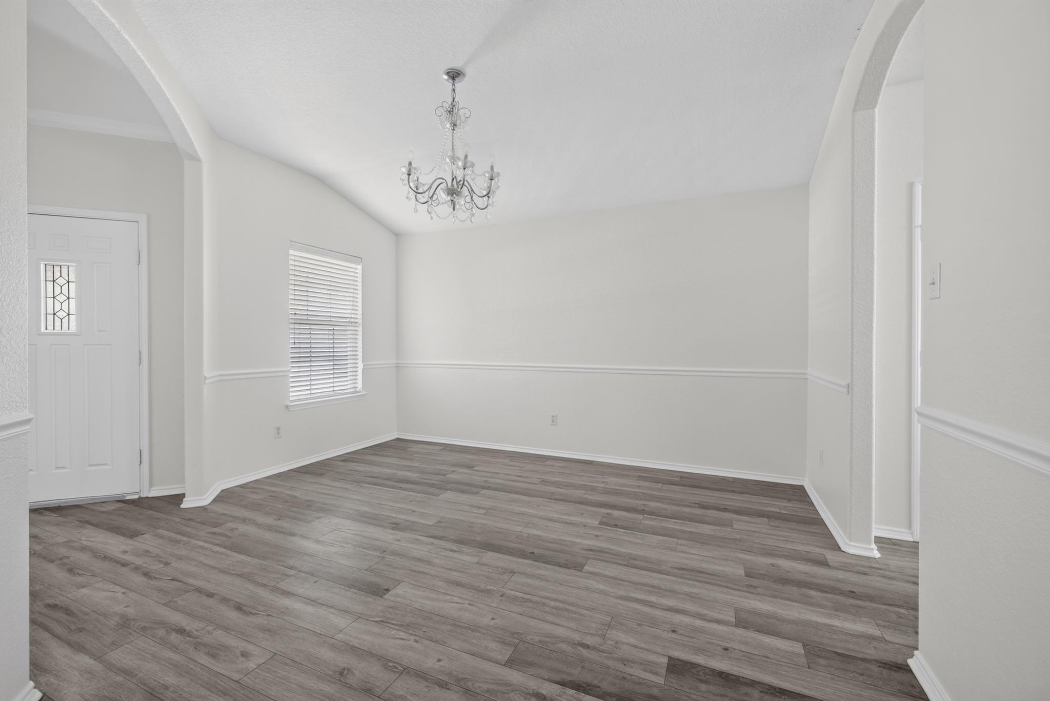 315 Waterlily Way Property Photo 29
