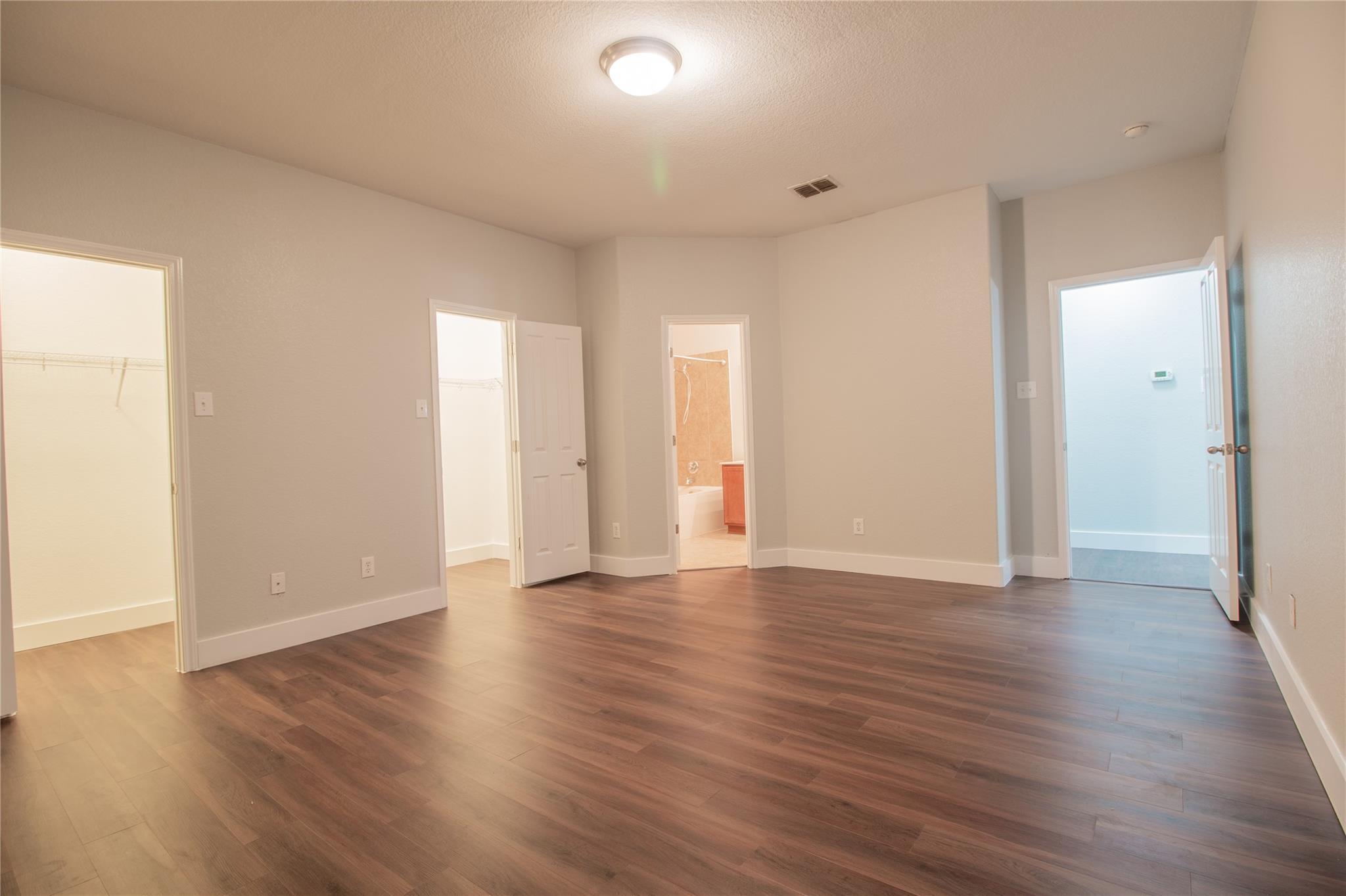 1006 Hondo Ln Property Photo 9
