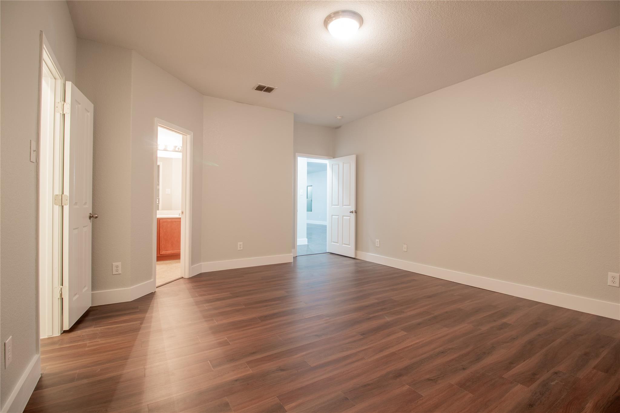 1006 Hondo Ln Property Photo 10