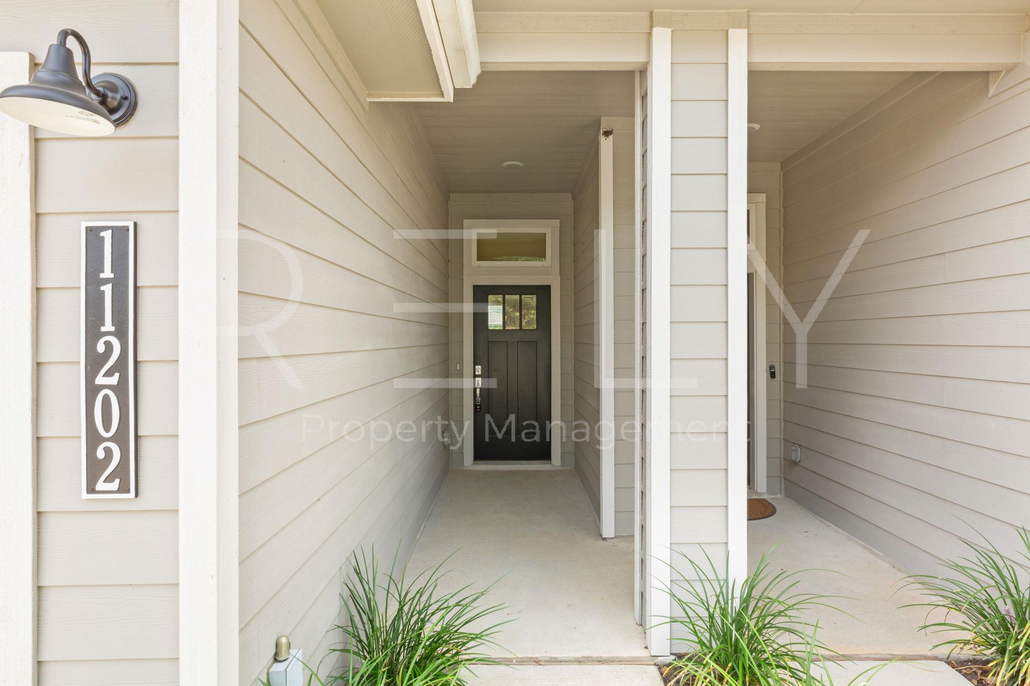 11202 Gadsen Ln #67 Property Photo 4