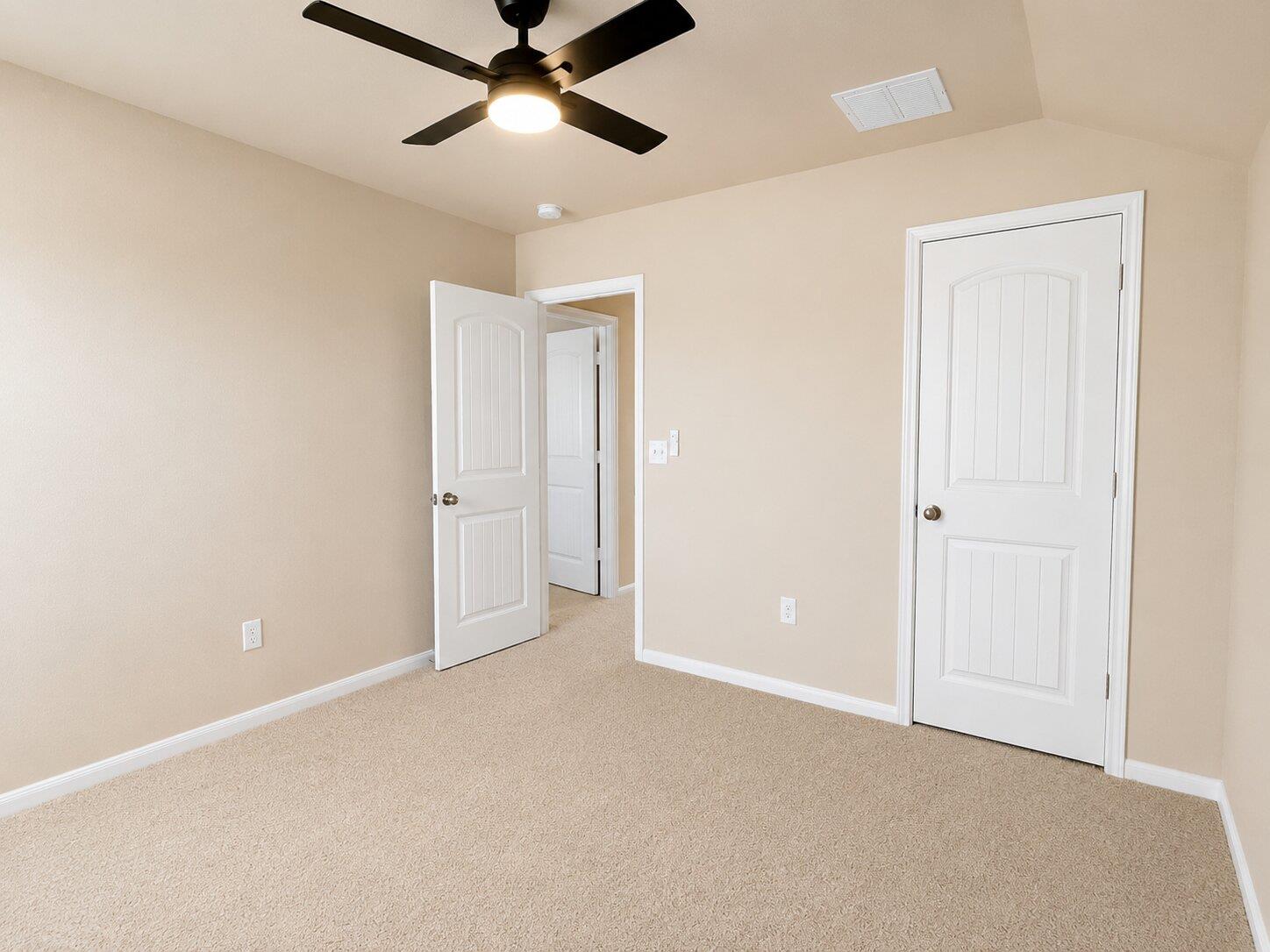 1446879 Property Photo 10