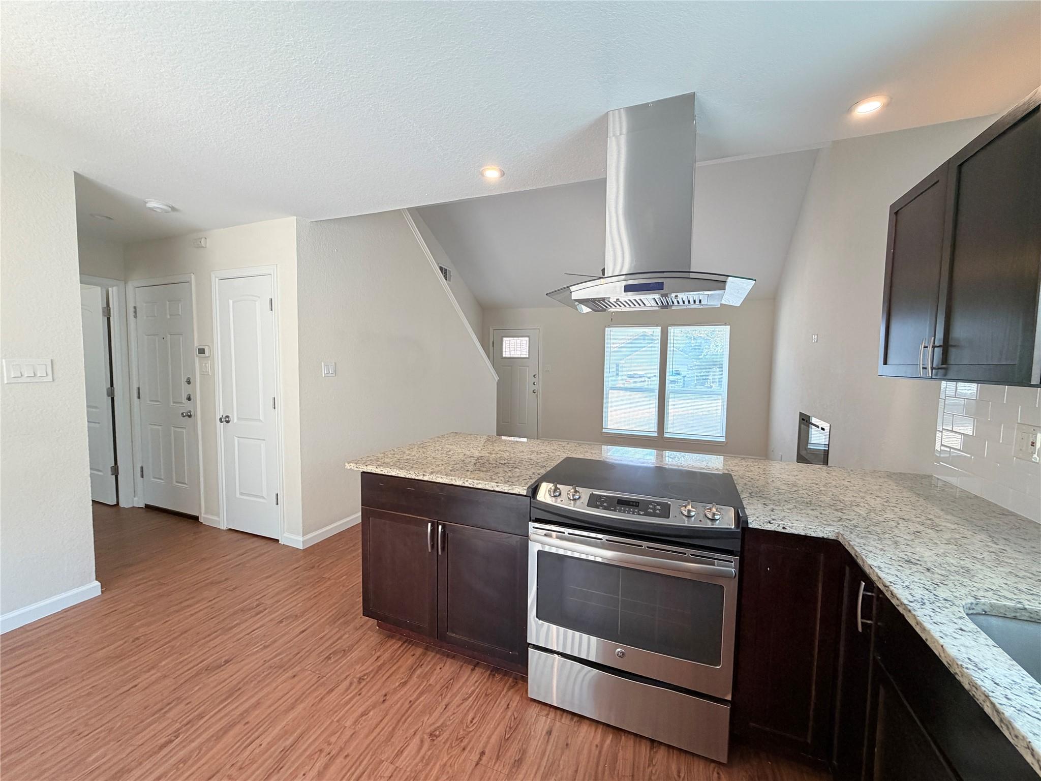 1605 Parkwood Dr Property Photo 11
