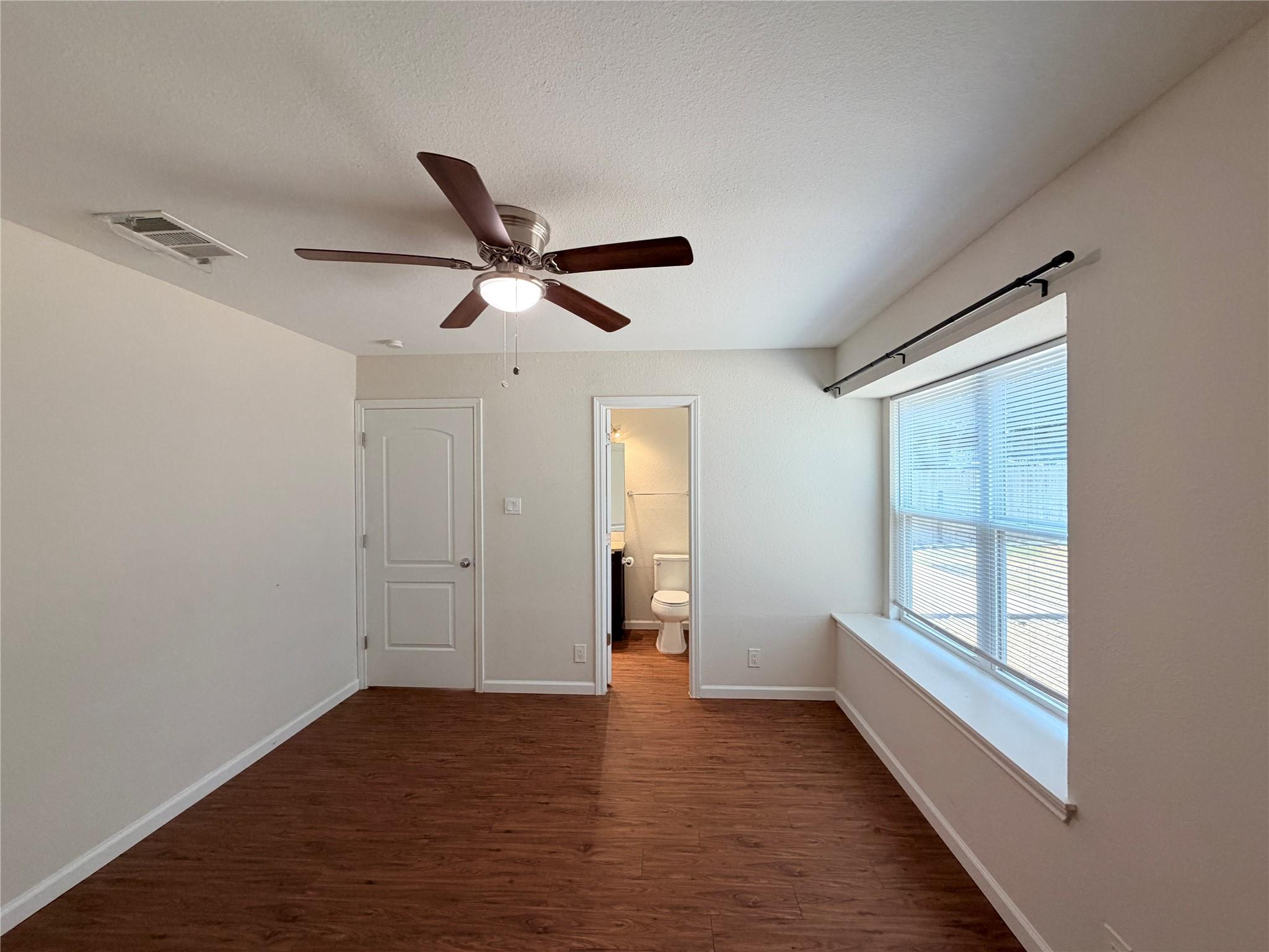 1605 Parkwood Dr Property Photo 15