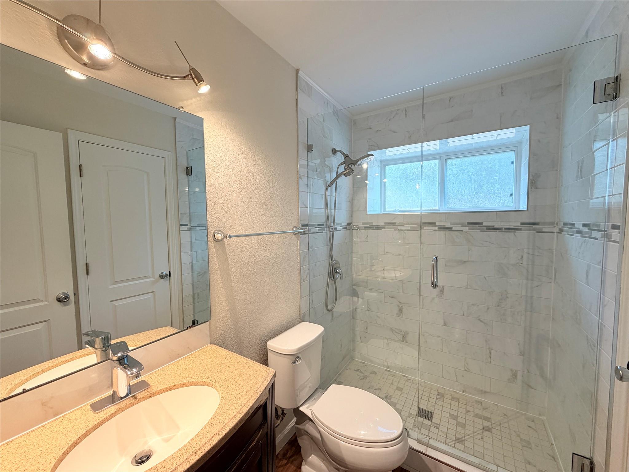 1605 Parkwood Dr Property Photo 17