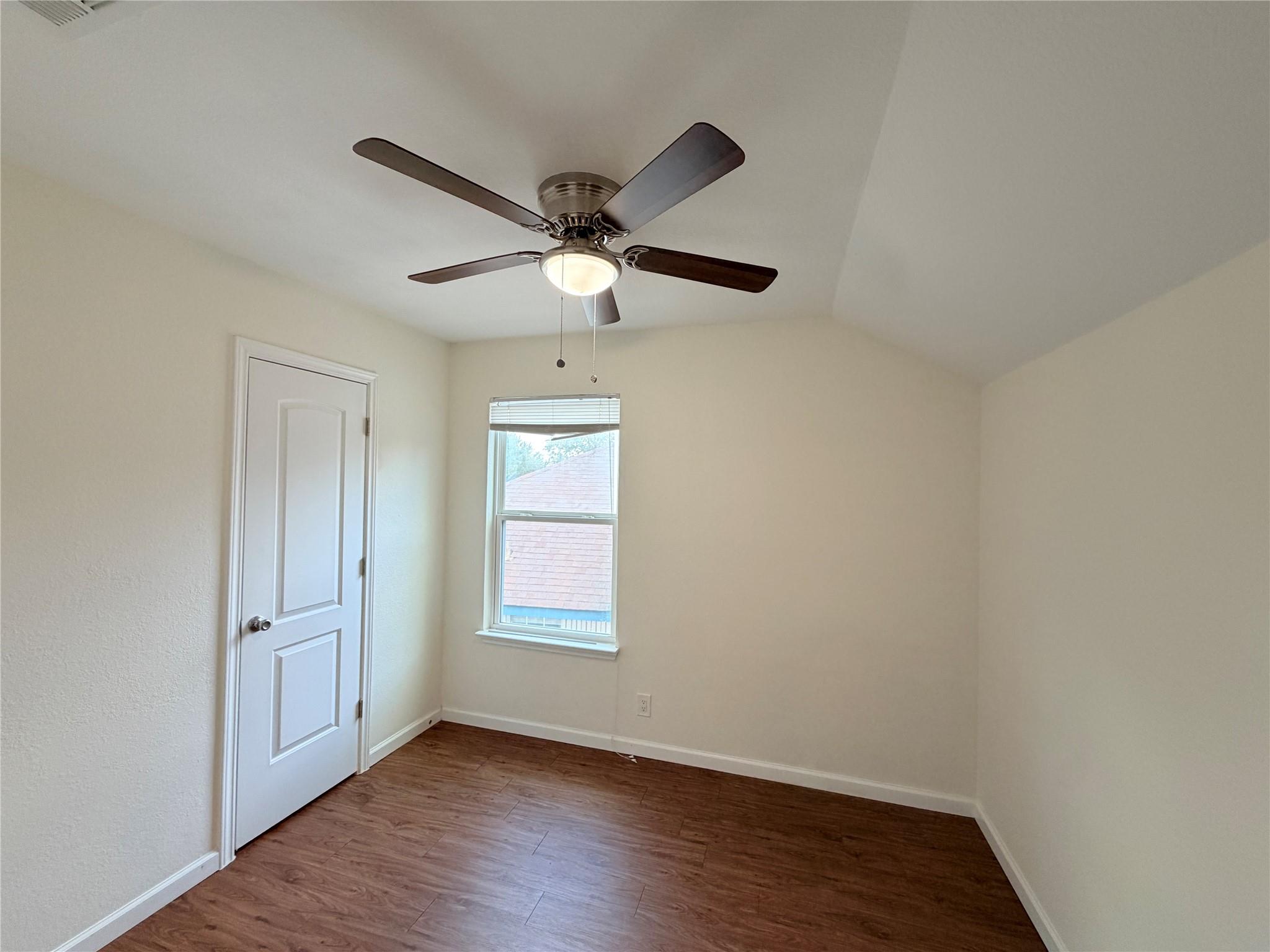 1605 Parkwood Dr Property Photo 20