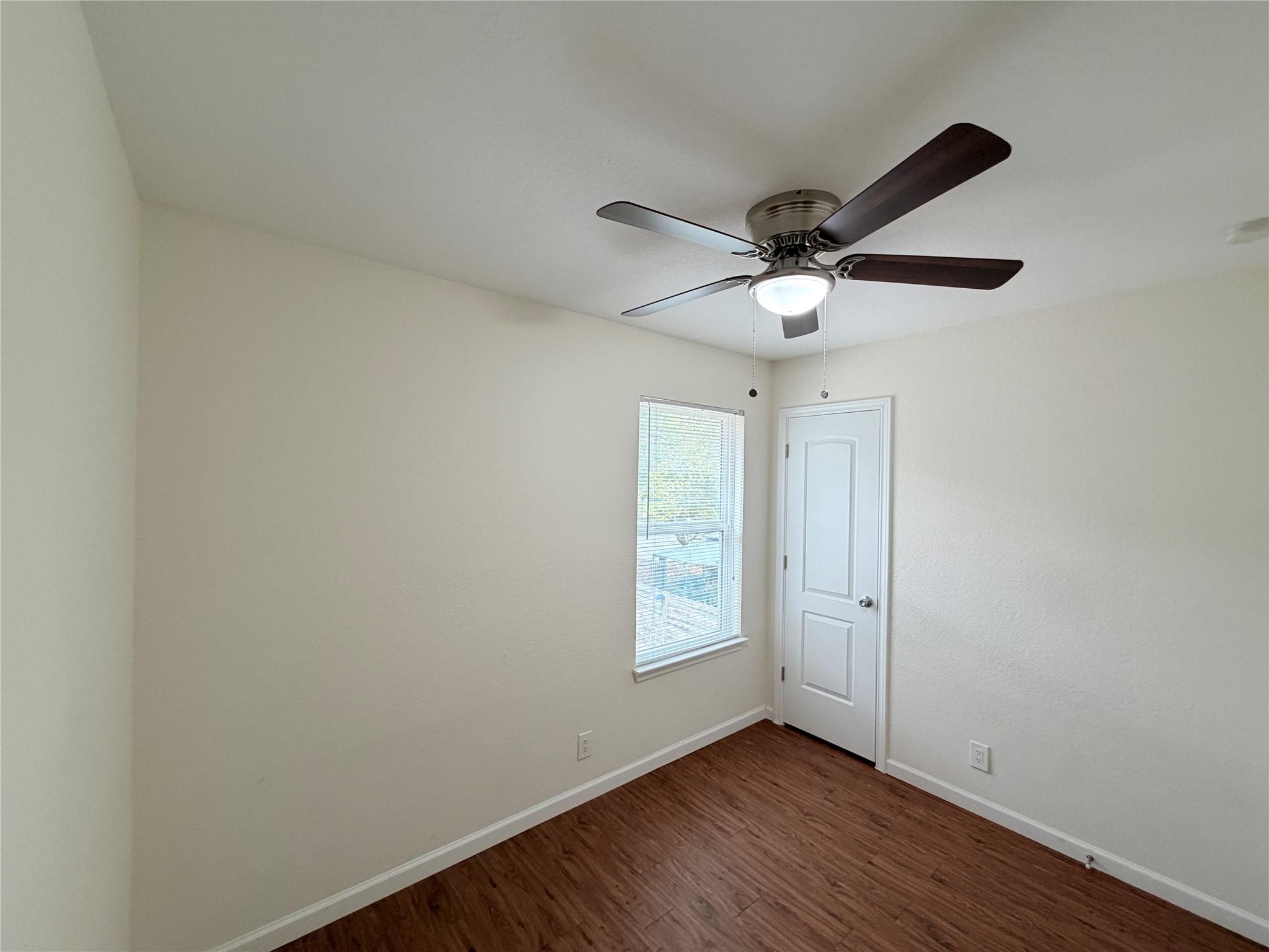 1605 Parkwood Dr Property Photo 24