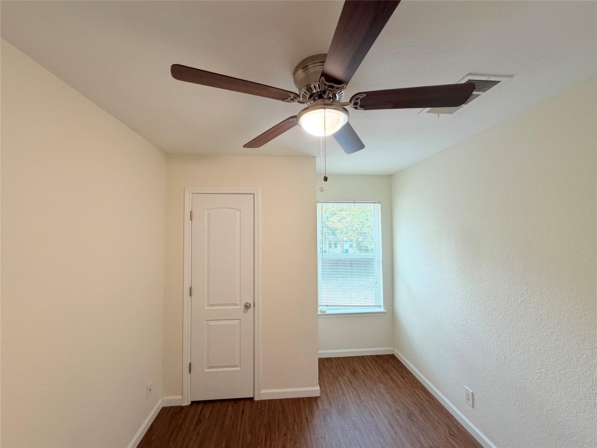 1605 Parkwood Dr Property Photo 27