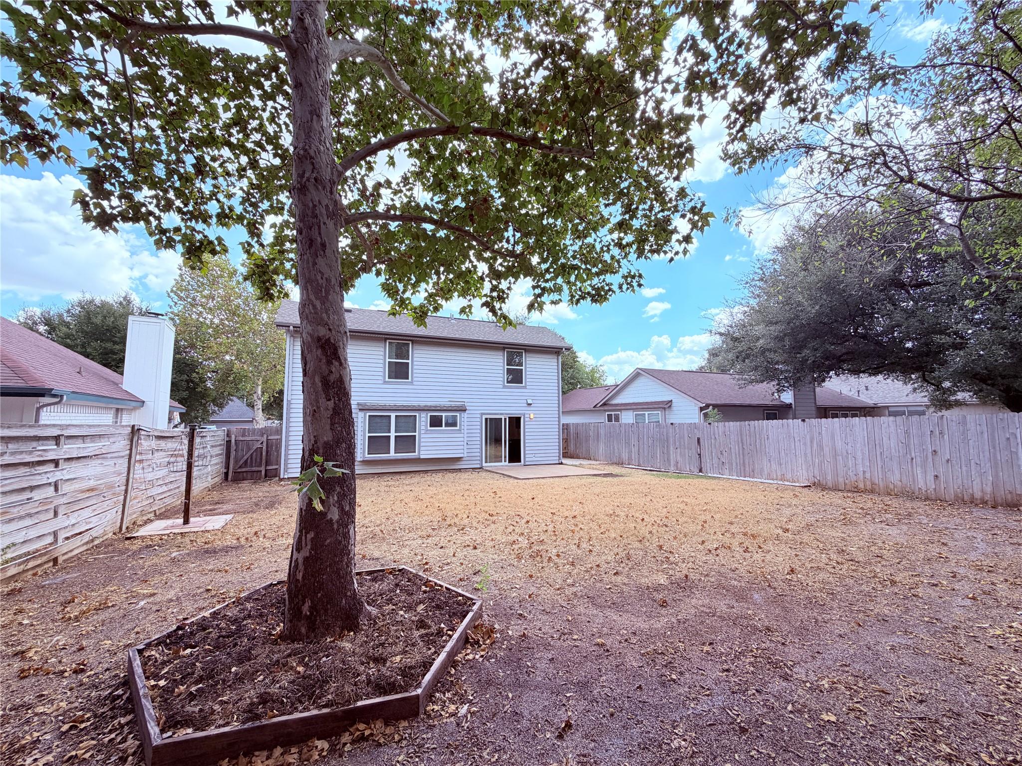 1605 Parkwood Dr Property Photo 33